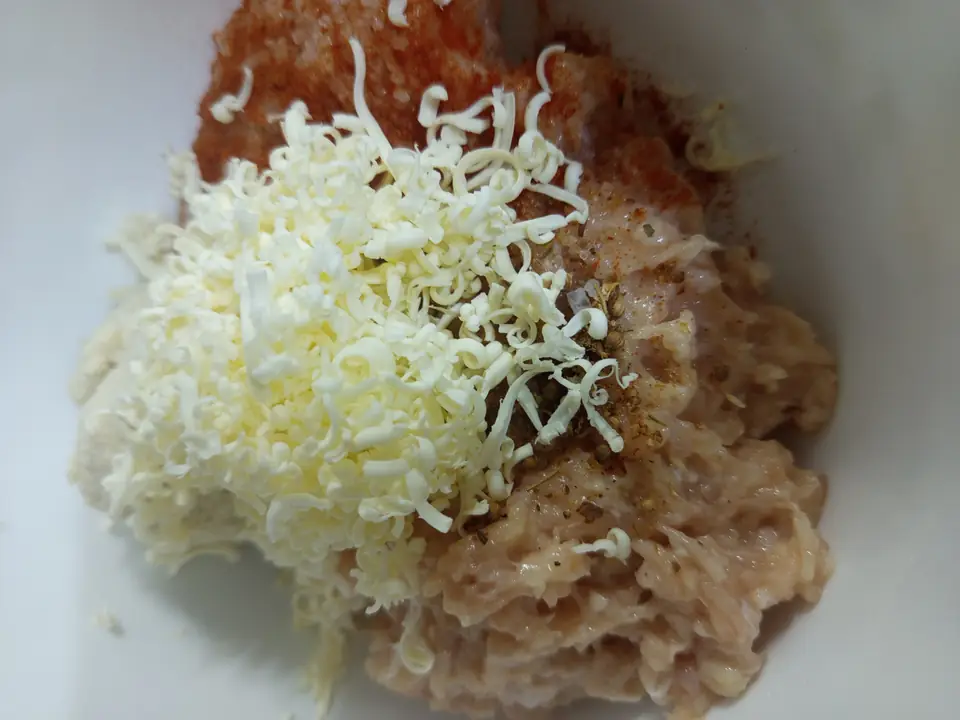 Курячі котлети з маслом - Крок 2