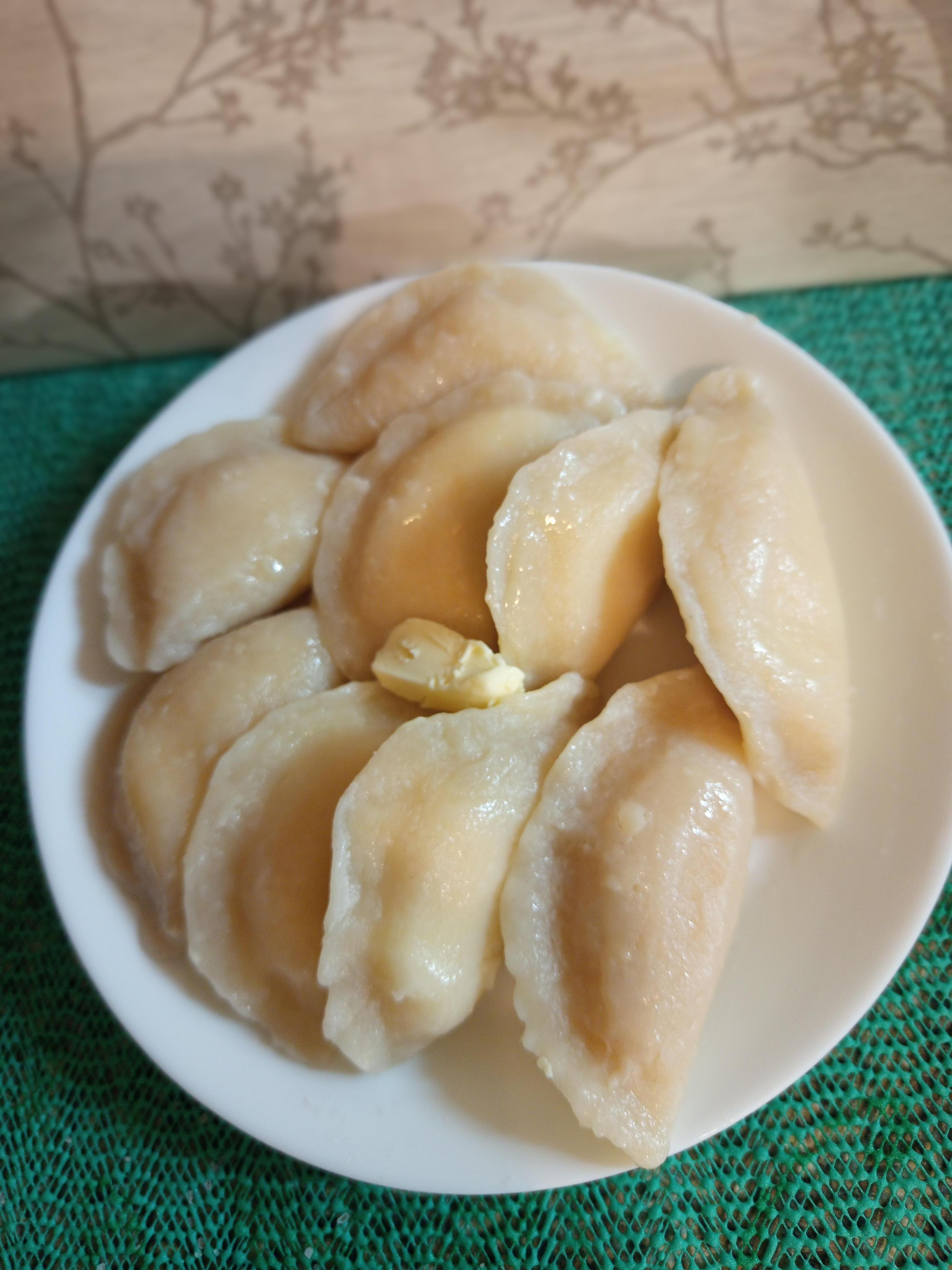 Вареники з солоним сиром