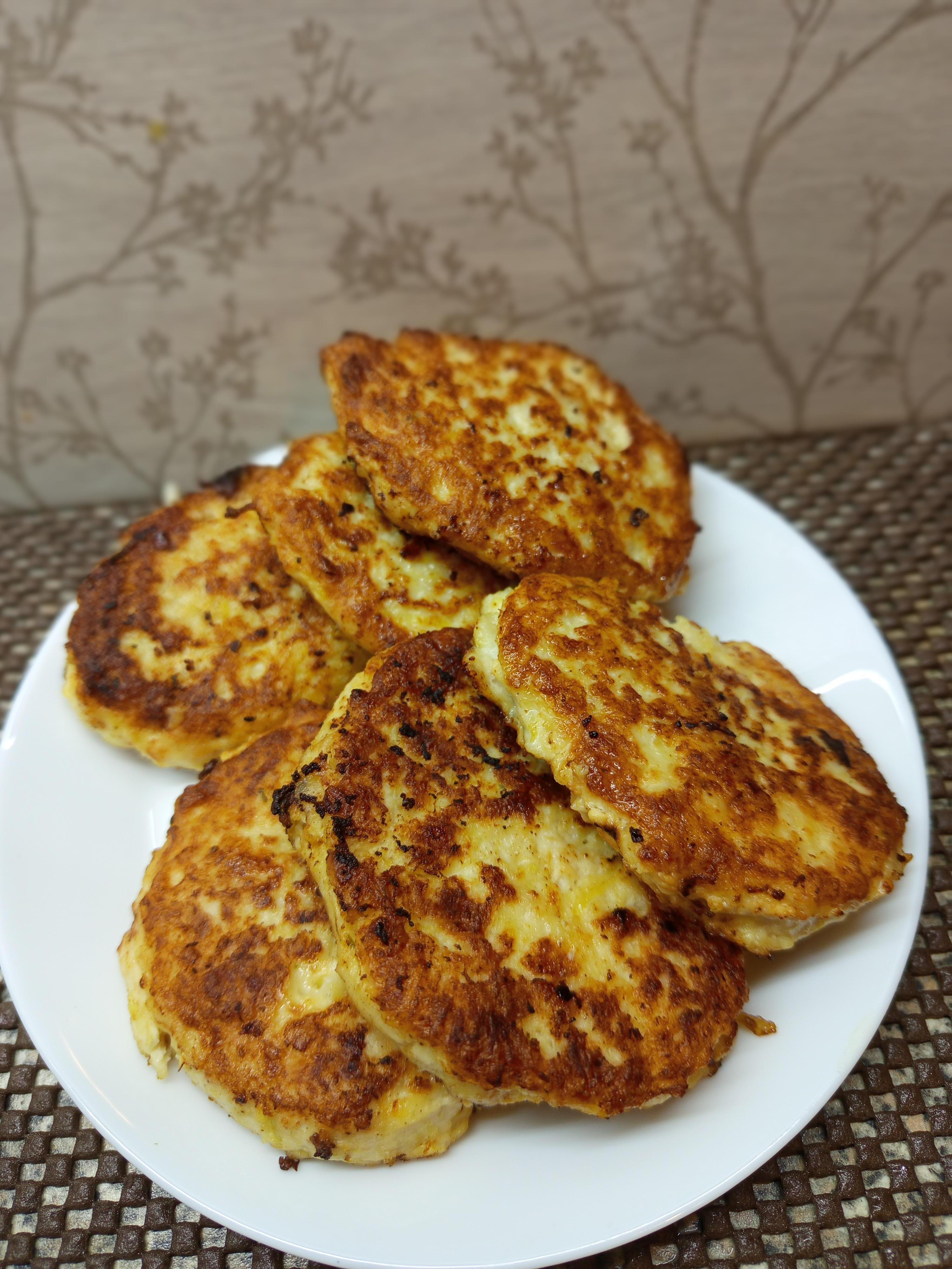 Курячі котлети, які готуються без борошна