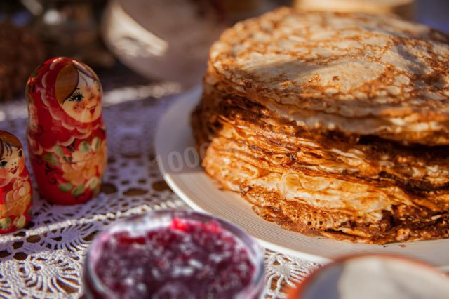 млинці на кислому молоці з окропом