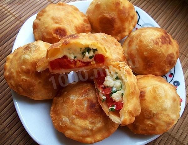 пиріжки бомбочки з бринзою