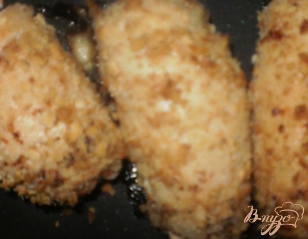 курячі рулетики з шинкою і сиром. як приготувати з фото