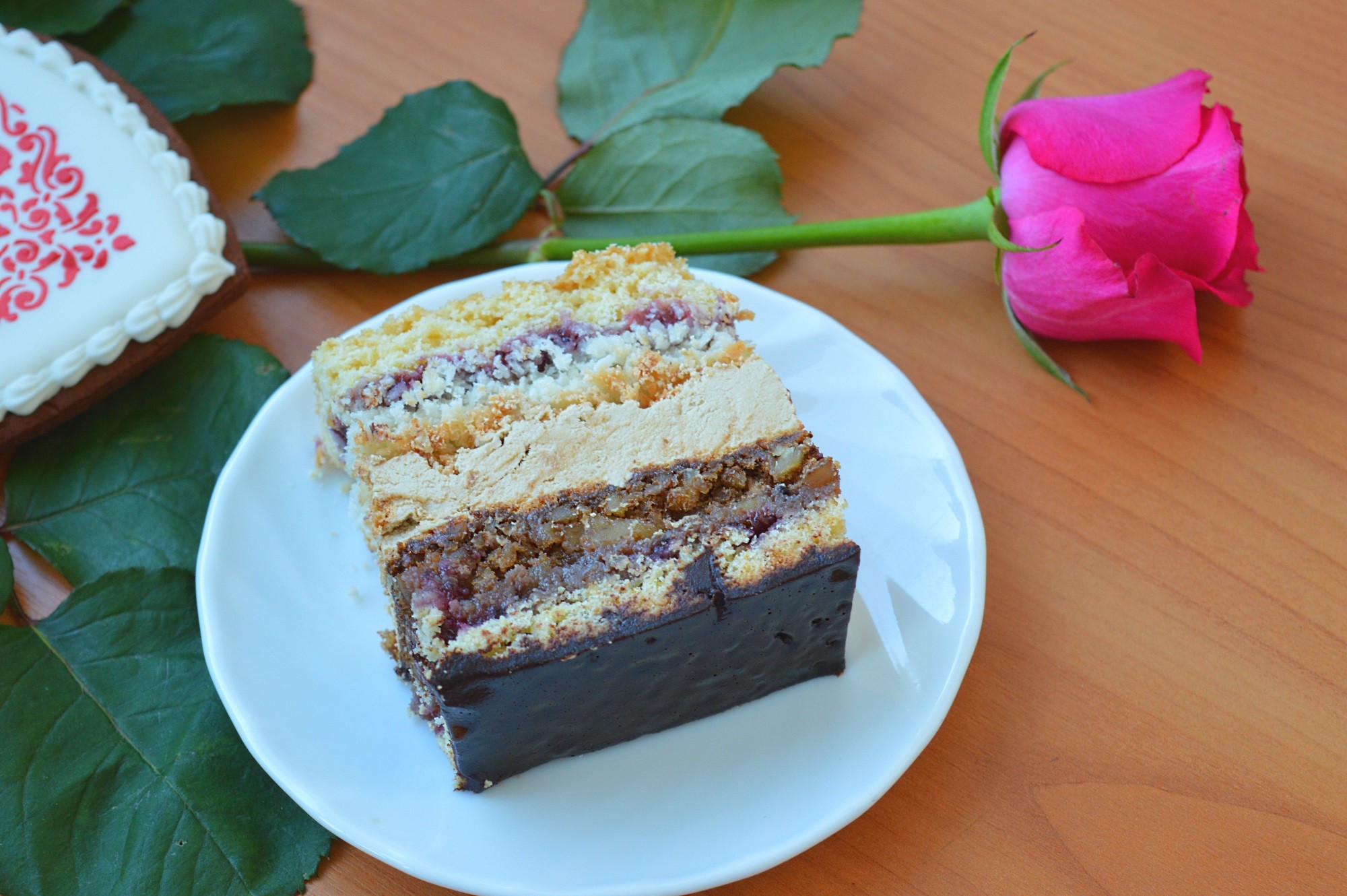 пляцок з кокосом і горіхами