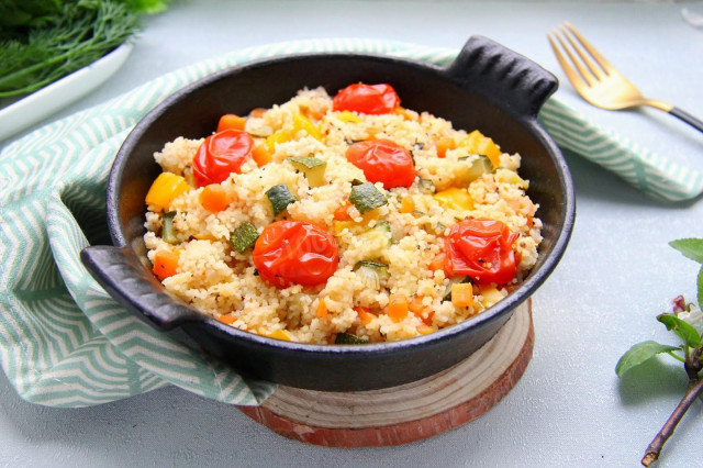 Кускус з овочами