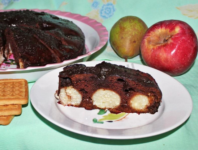 шоколадний пиріг з сирними кульками