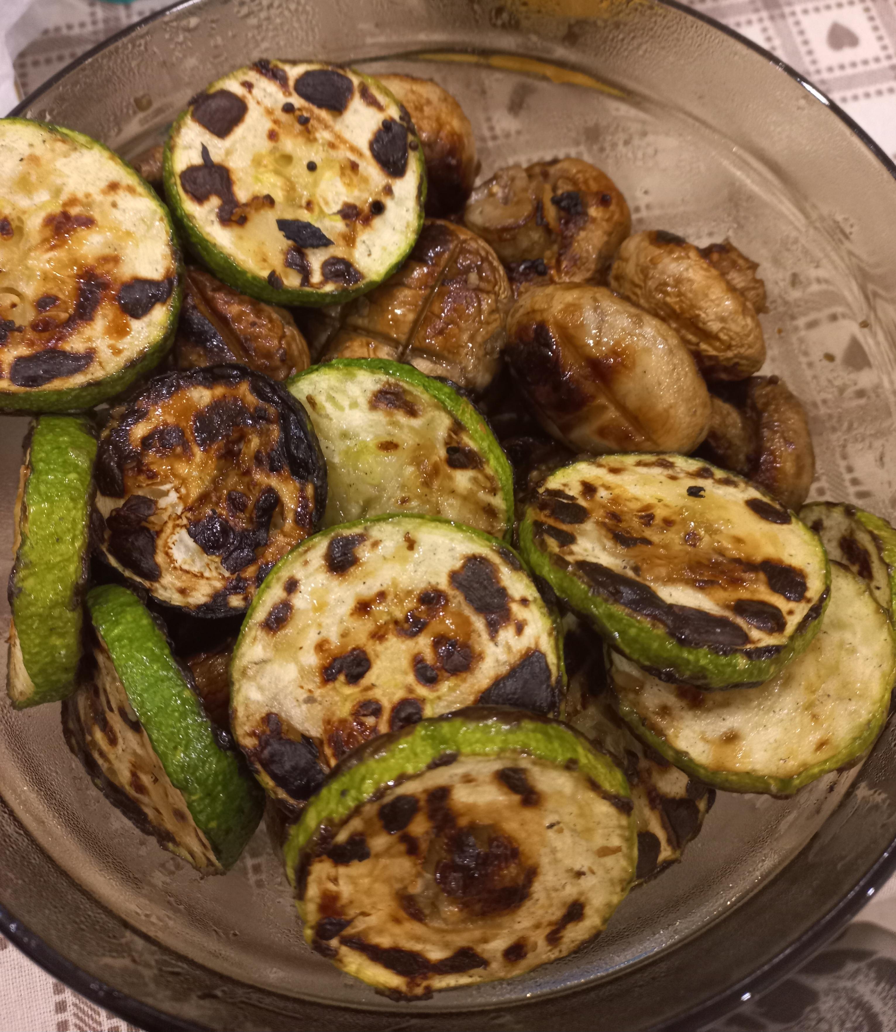 Овочі гриль на мангалі