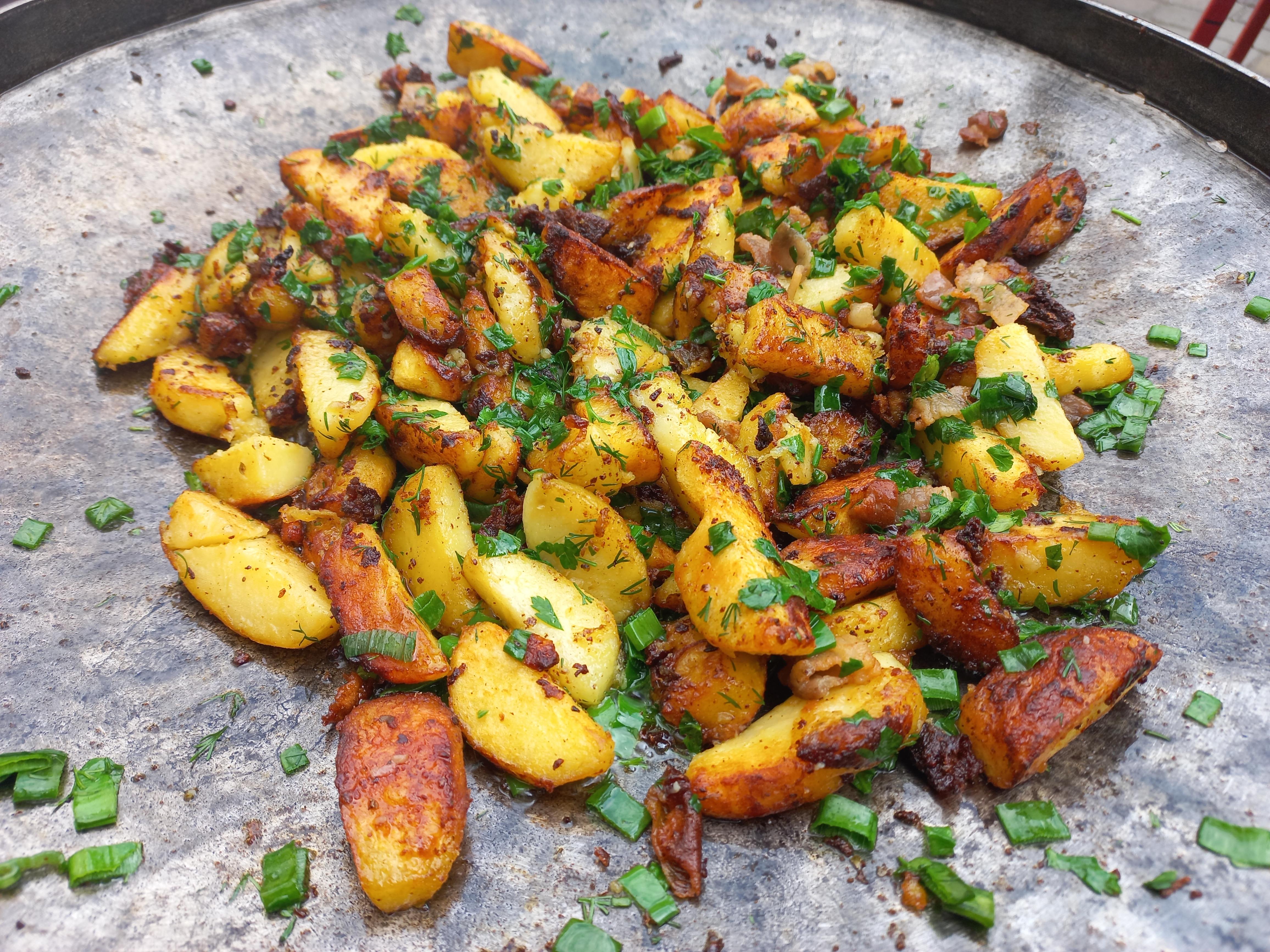 Картопля на пательні