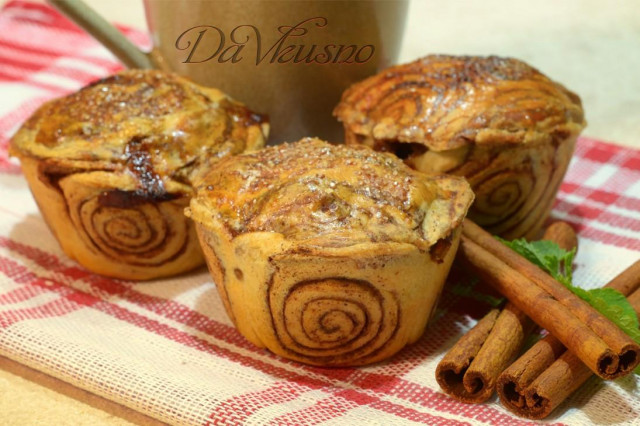 мафіни з яблуками і корицею з листкового тіста