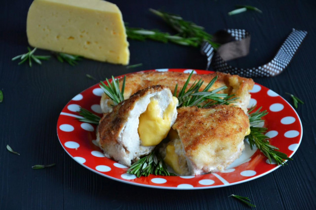 курячі кишеньки з сиром