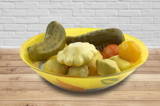 патисони з помідорами і огірками