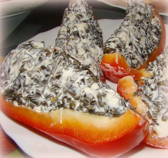 перець фарширований морською капустою