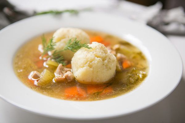 легкий і ароматний овочевий супчик з невеликою родзинкою - сирними "кульками"