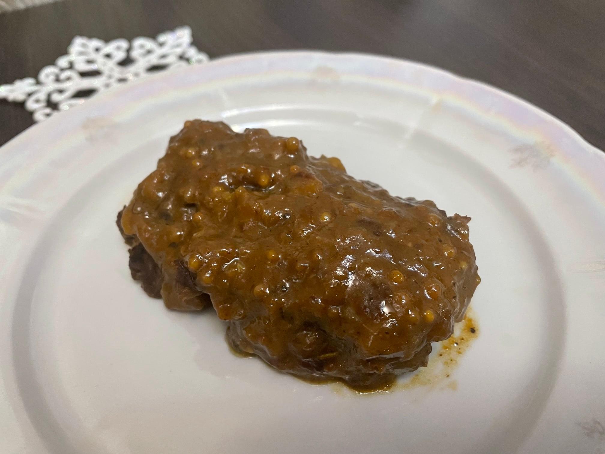 Яловичий стейк під апельсиновим соусом