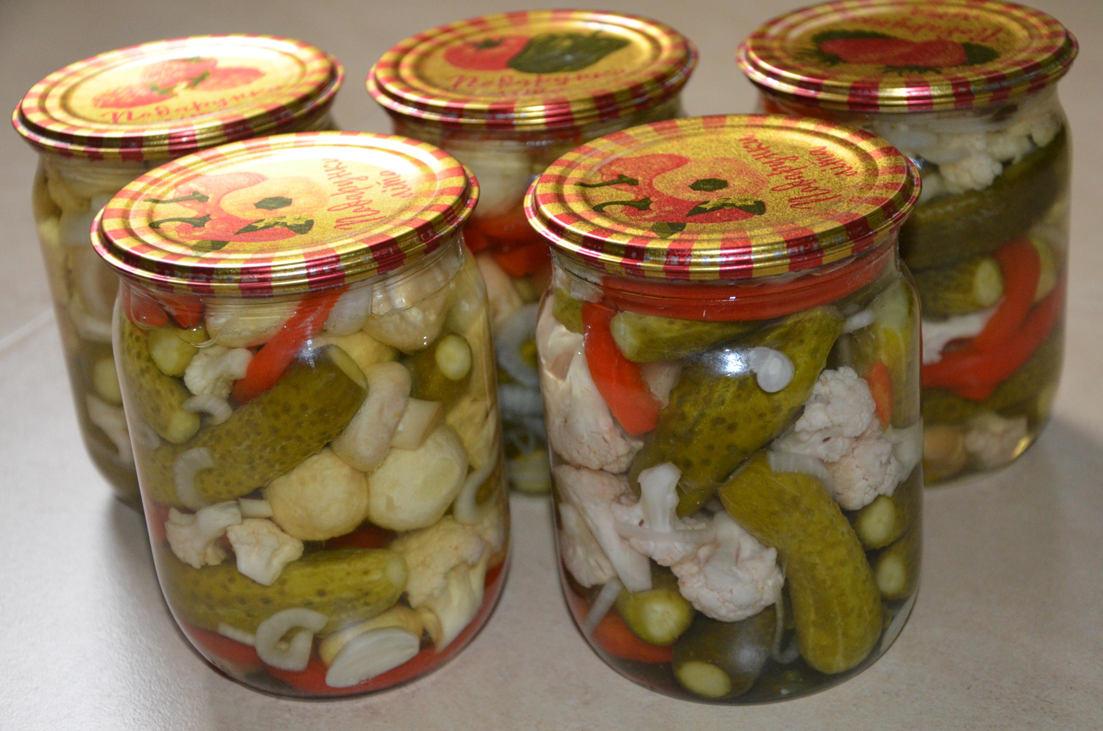 Овочеве асорті на зиму