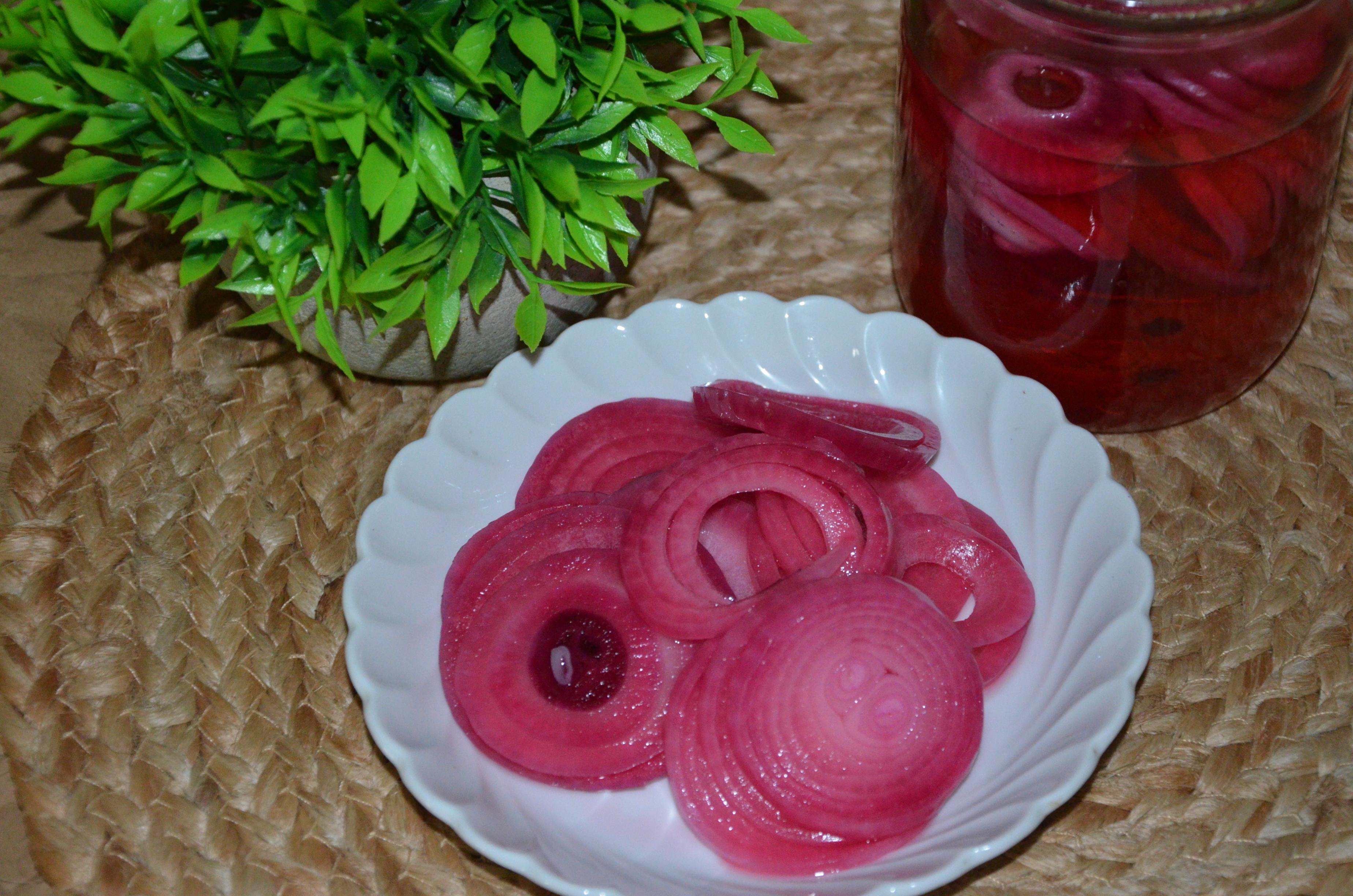 Маринована цибуля