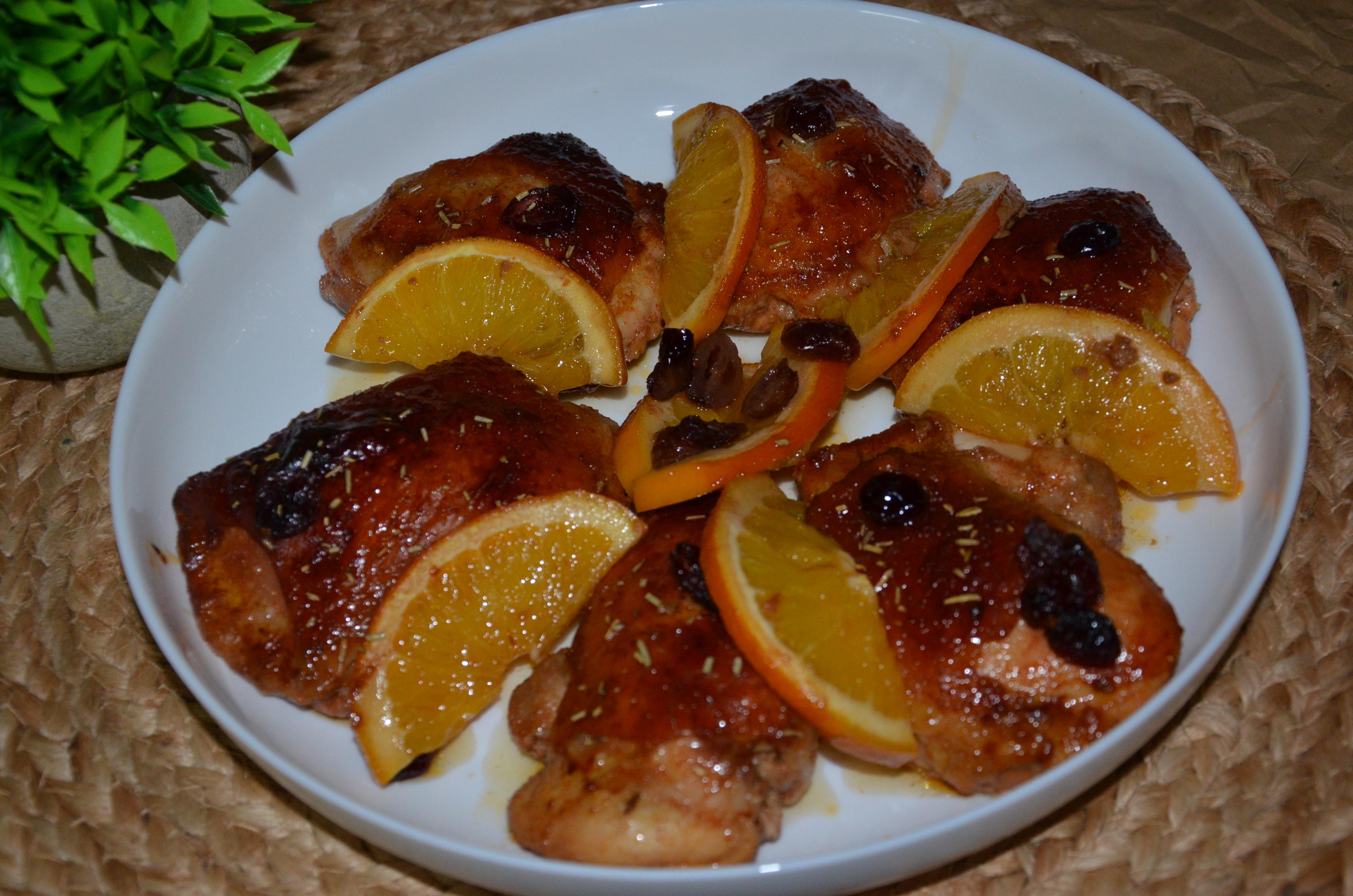 Курячі стегна з апельсином