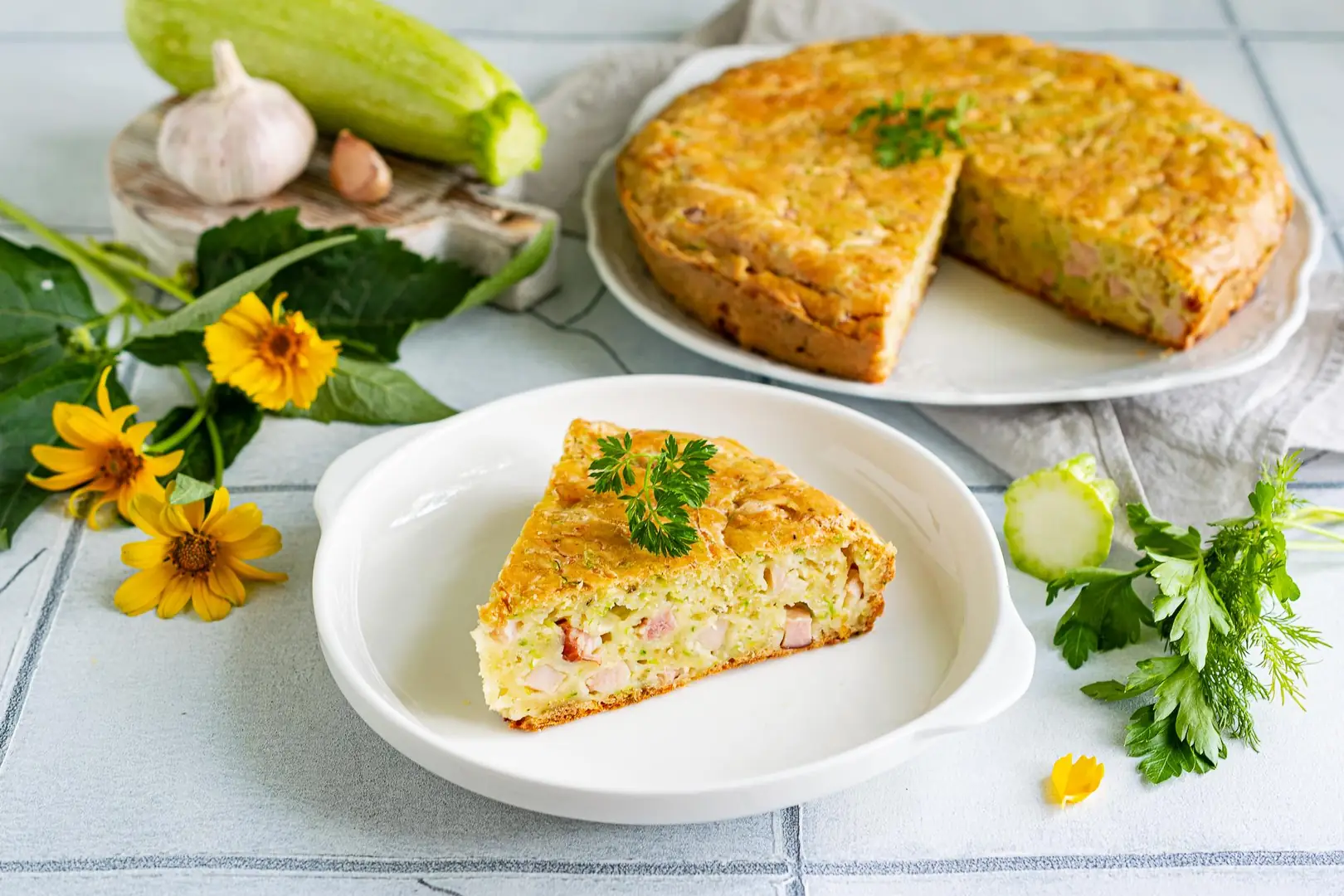 Пай от тиквички с шунка и сирене