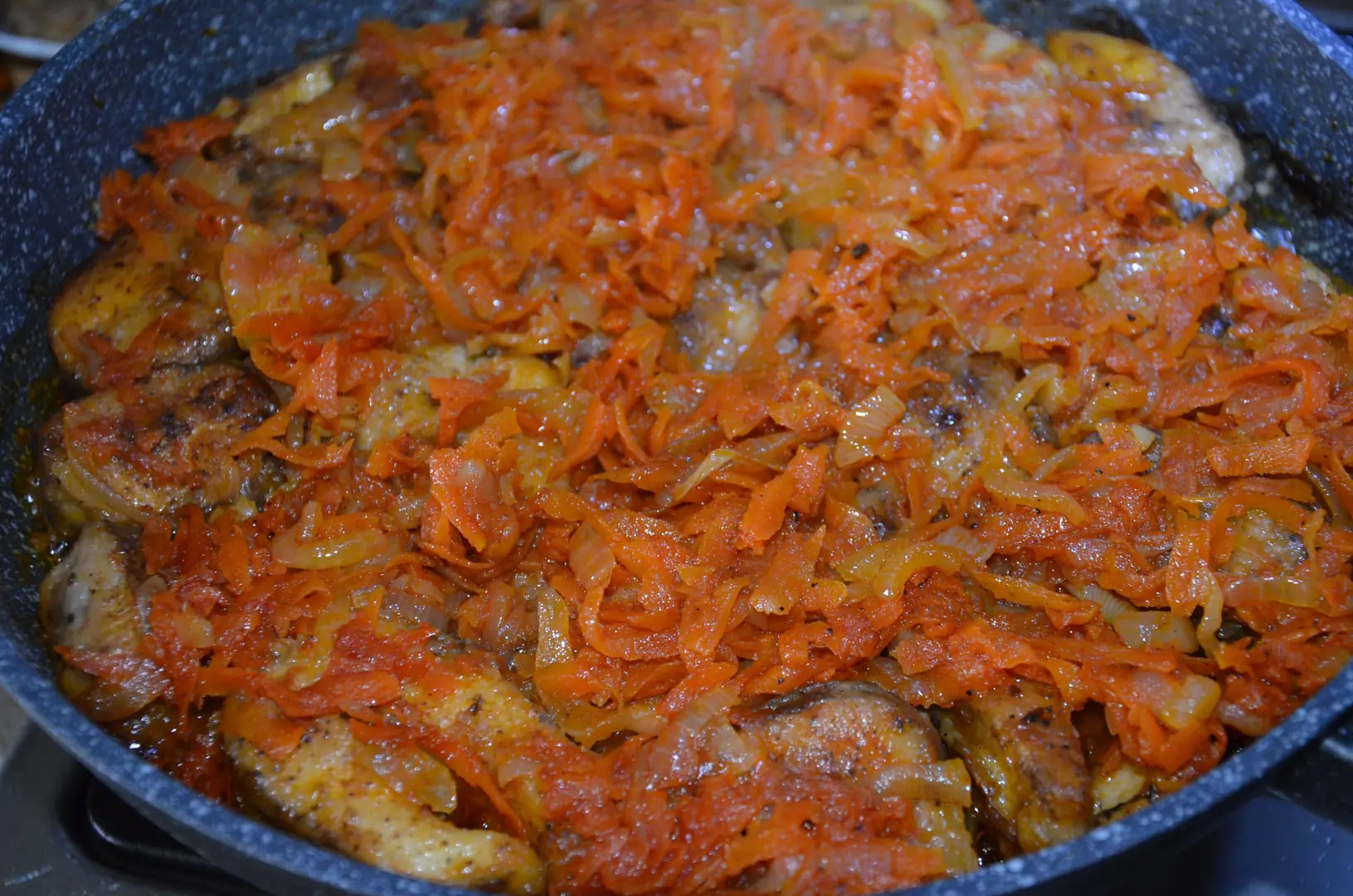 Аргентинка тушкована з овочами
