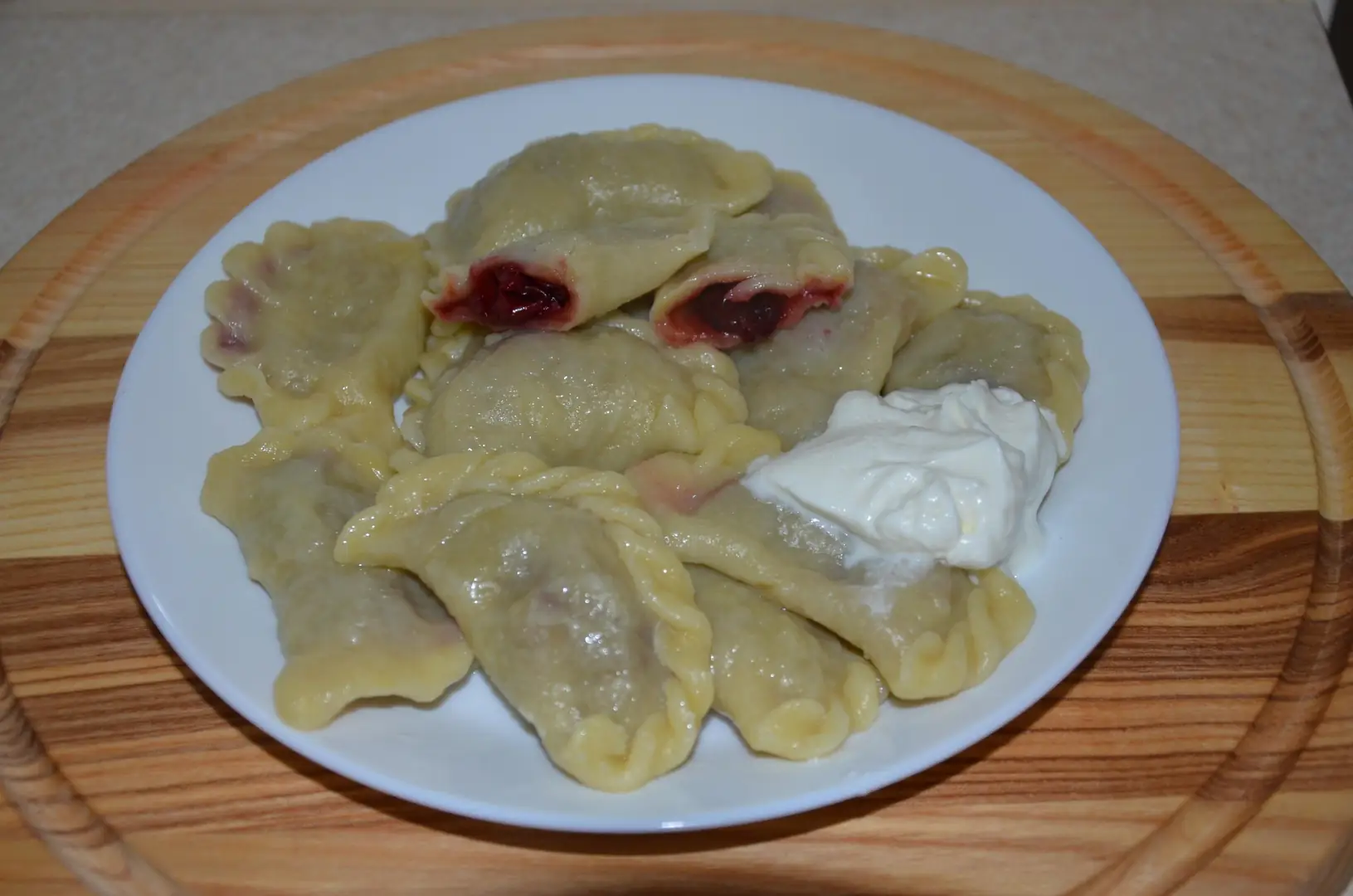 Вареники з вишнями