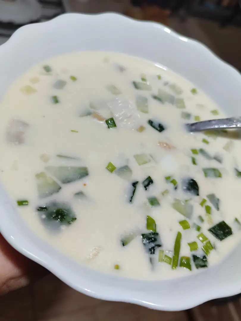 Окрошка з запеченим м'ясом