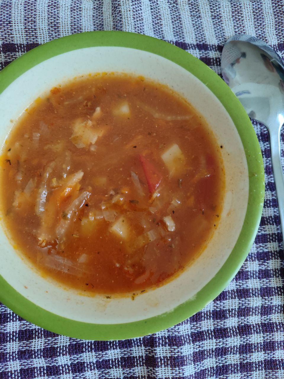 Борщ з пекінської капусти