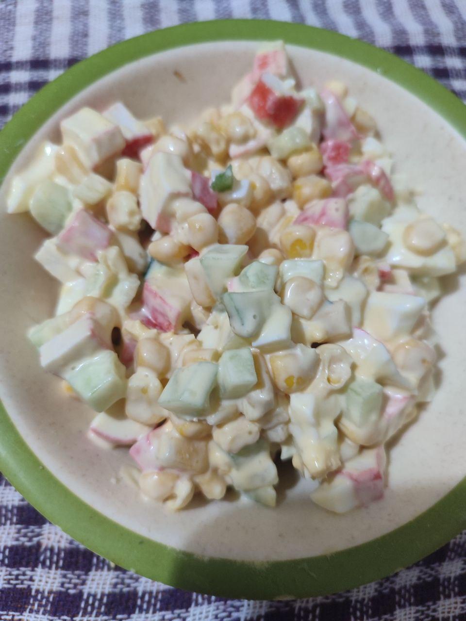 Салат з крабовими паличками