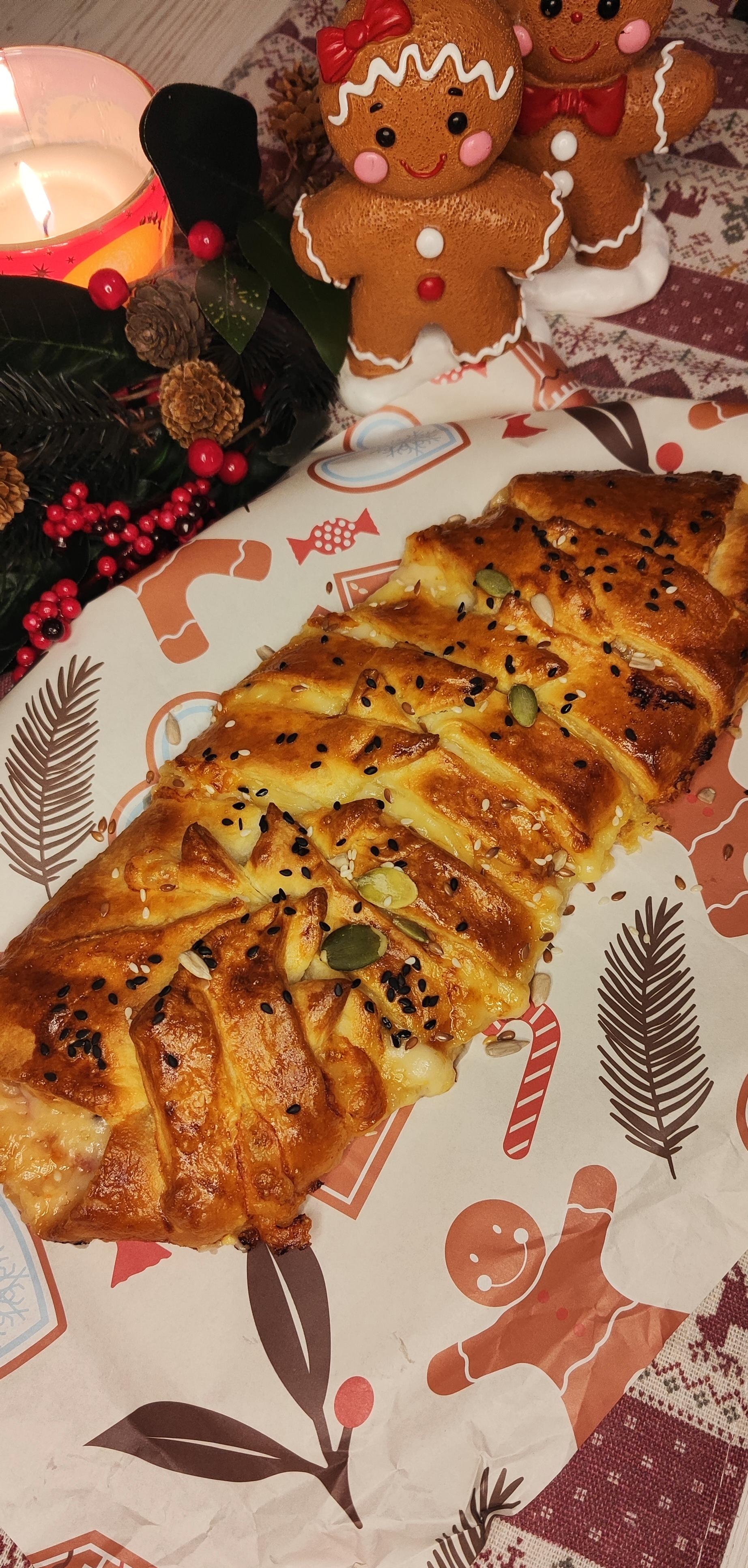 Коли втомилися готувати,  готуйте цей  пиріг - піццу