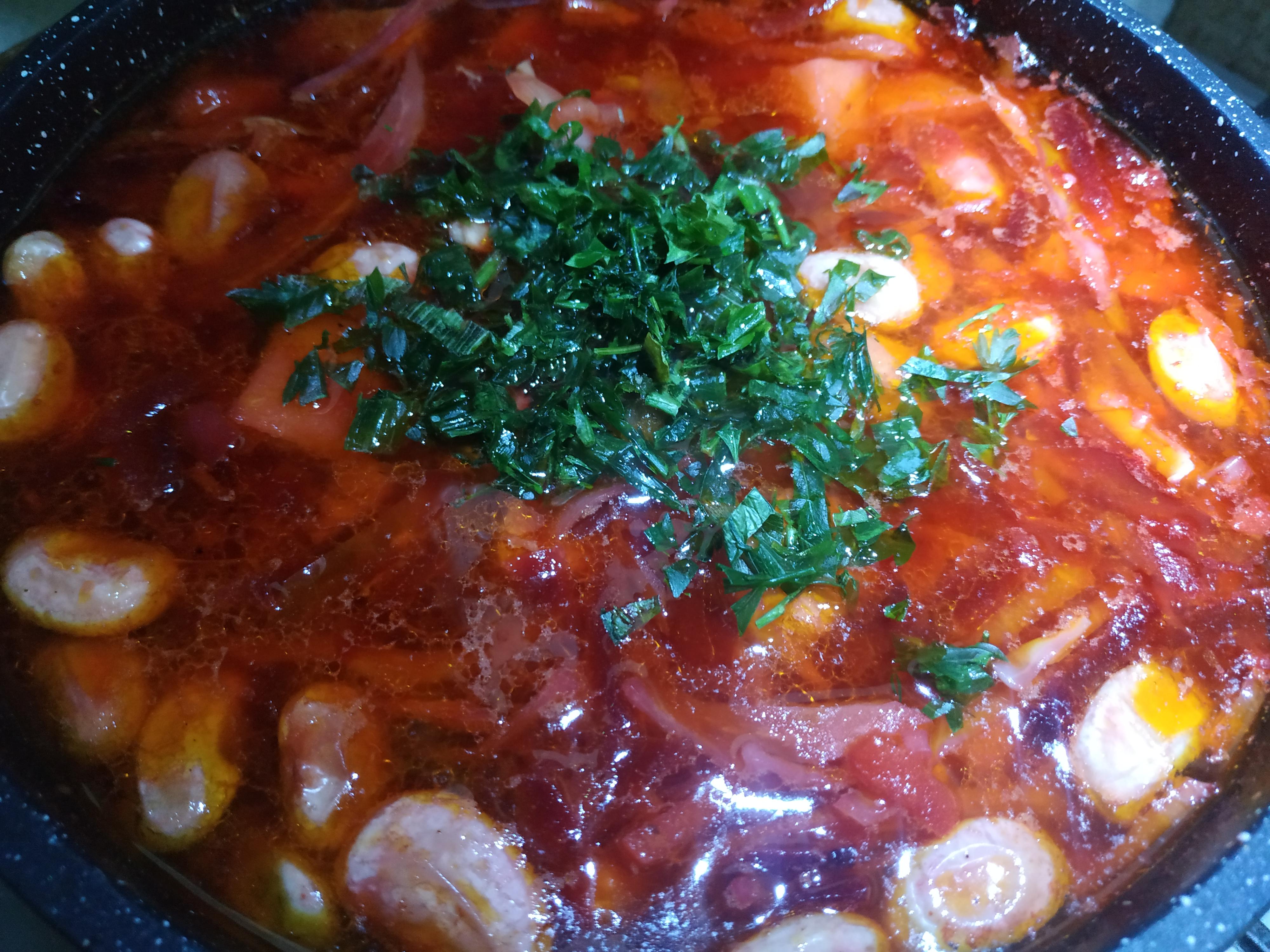 Червоний борщ з квасолею