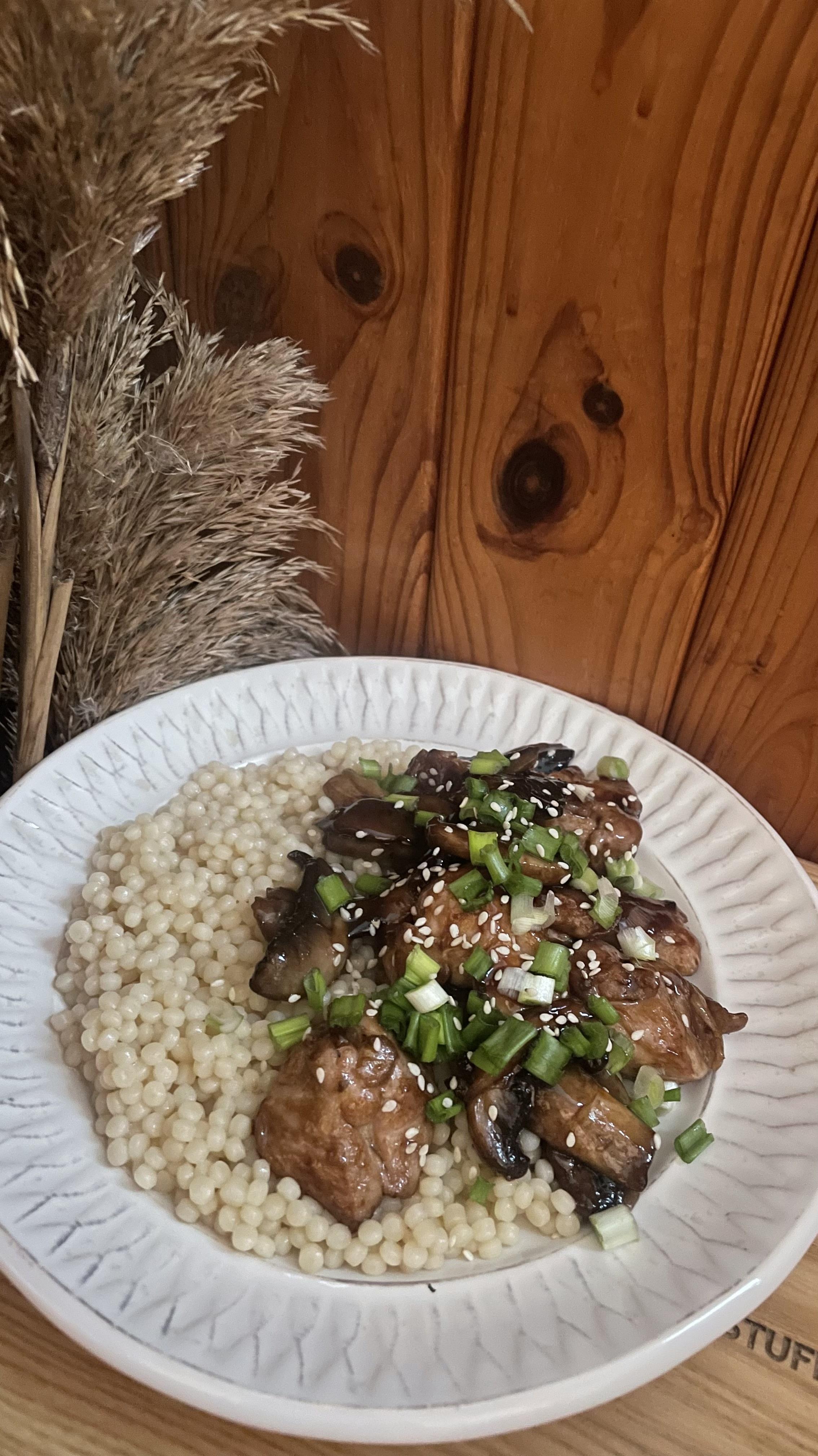 Кус Кус з куркою та грибами