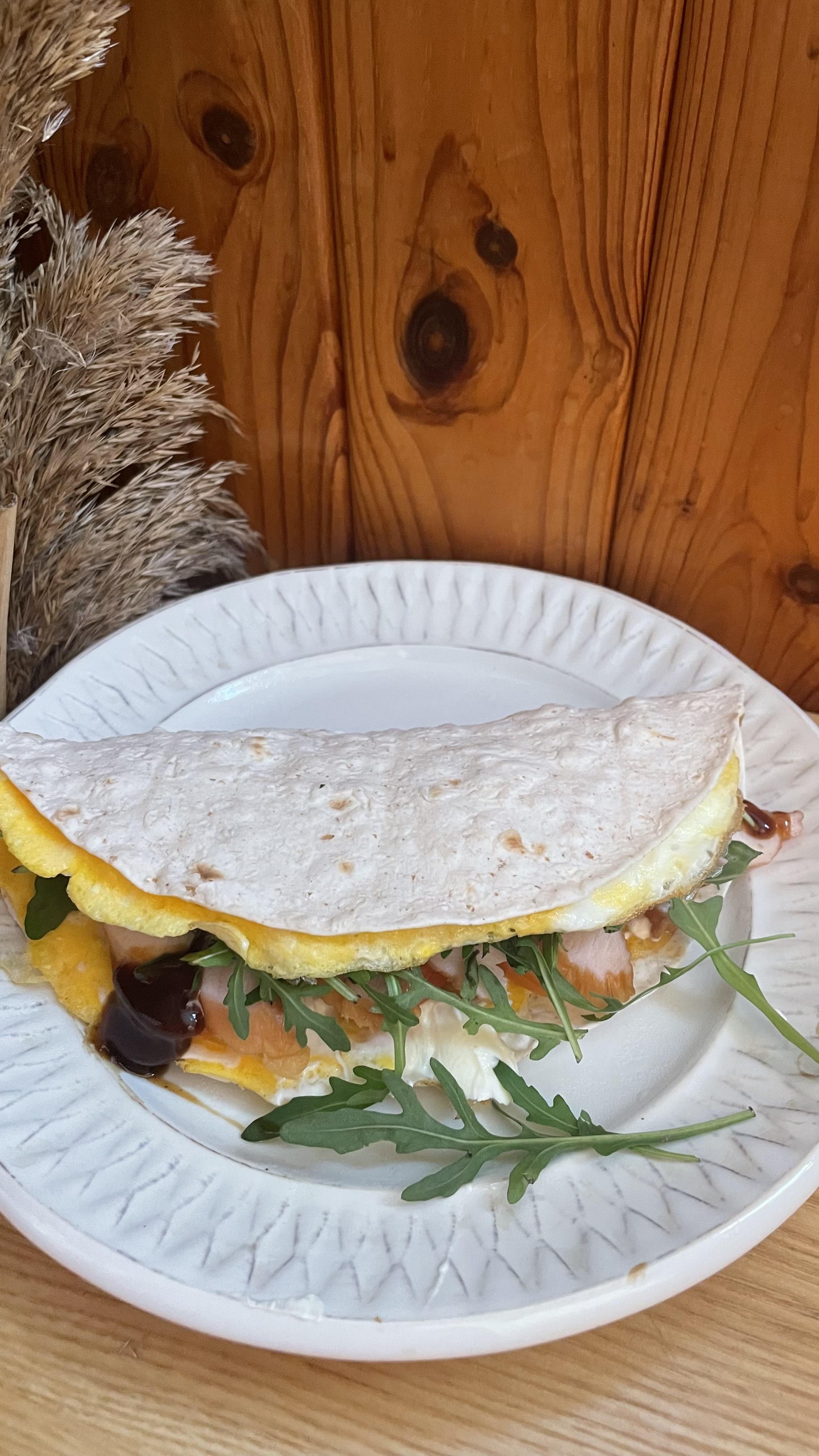 Лаваш з копченою куркою