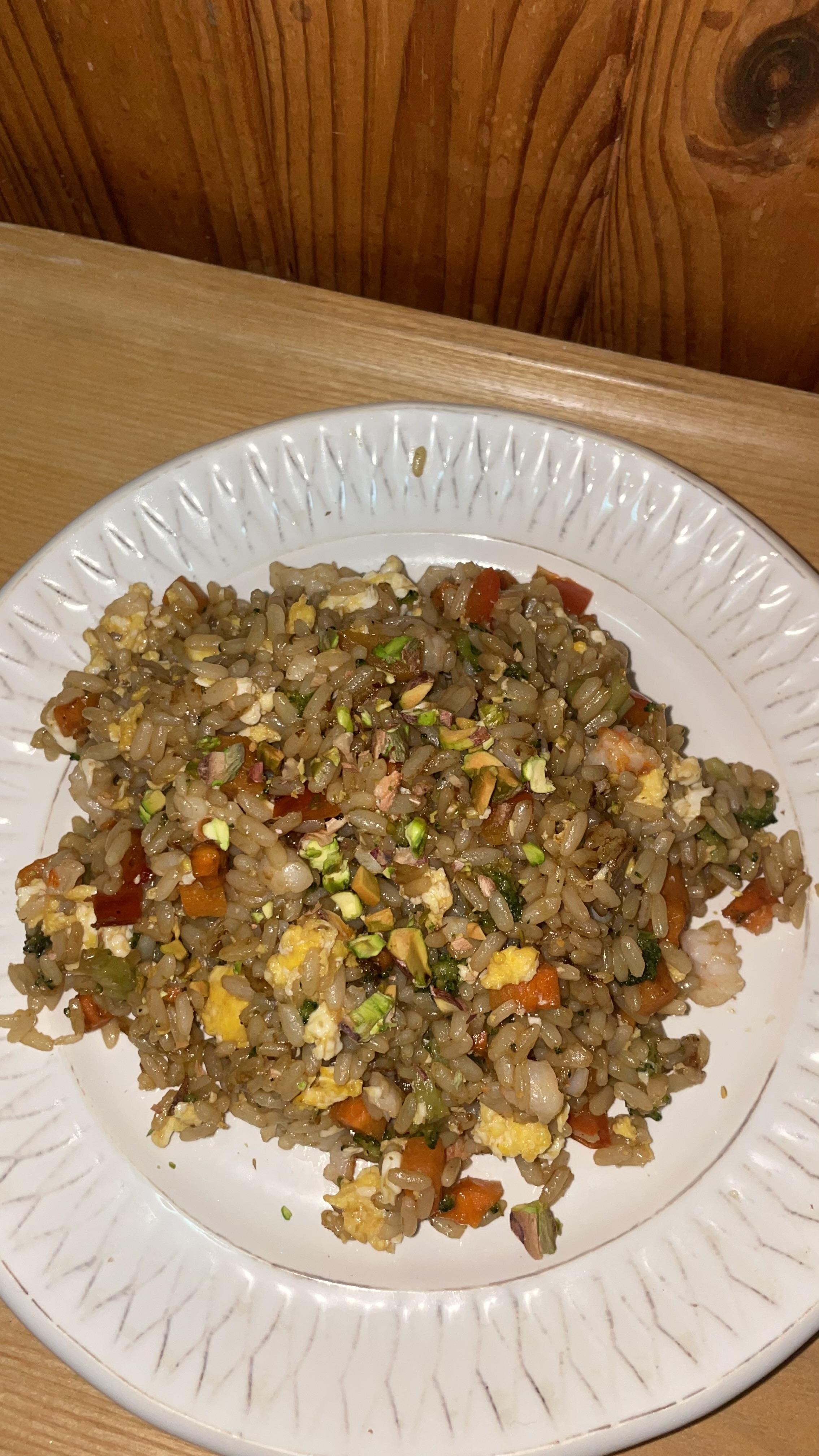 Смажений рис з креветками в  китайському стилі