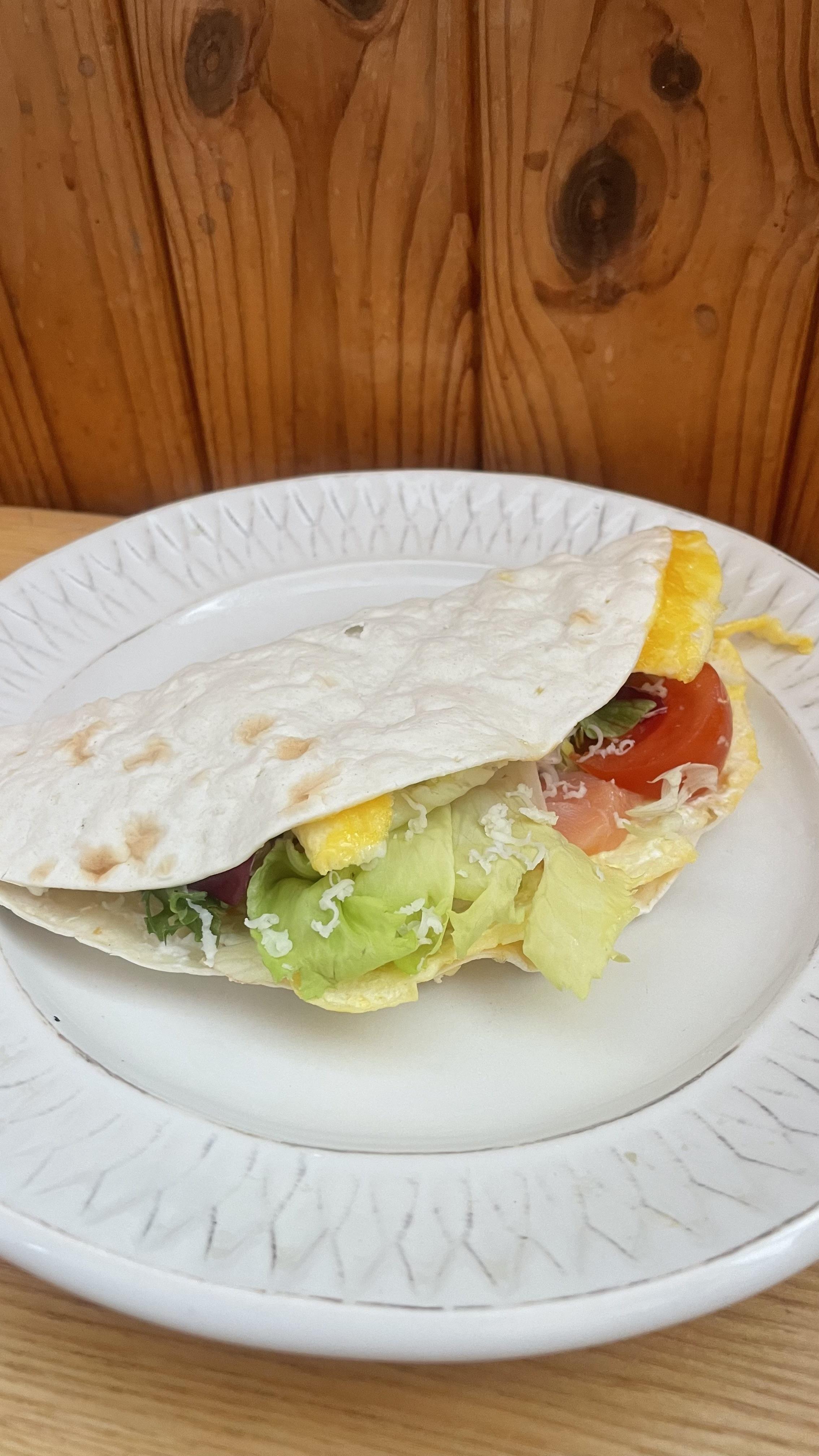 Лаваш "Цезар з лососем"