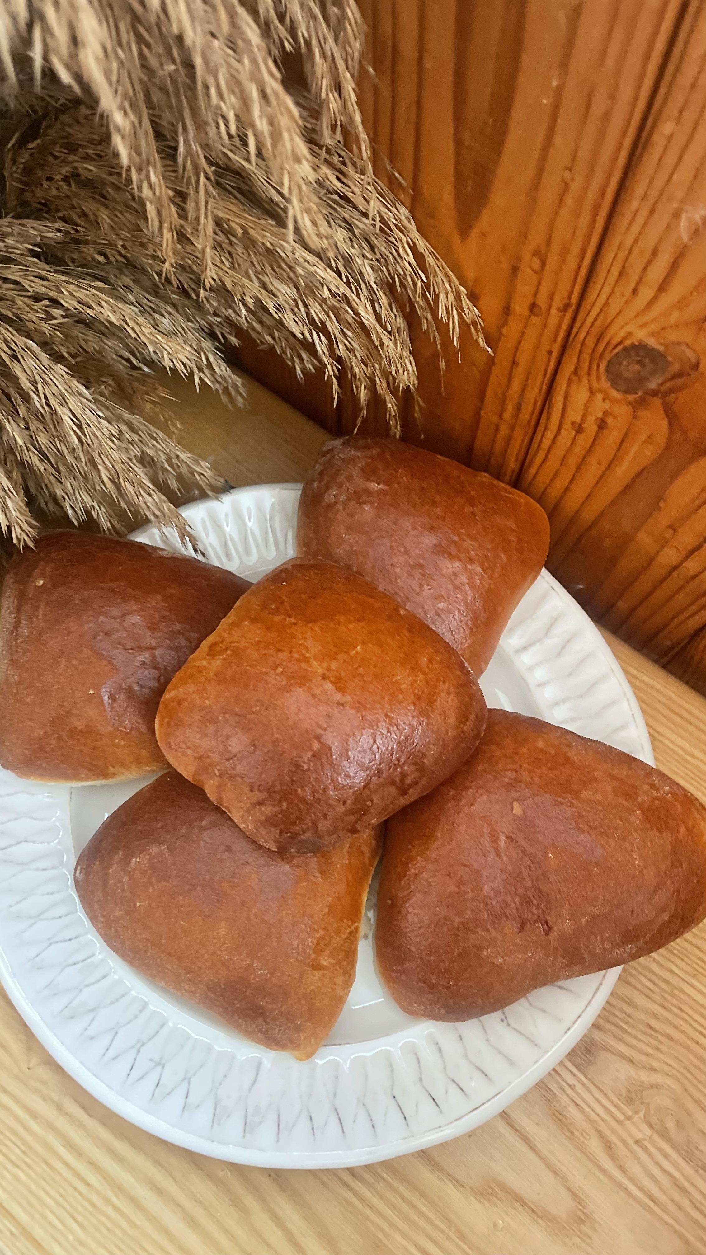 Дріжджові пиріжки з капустою