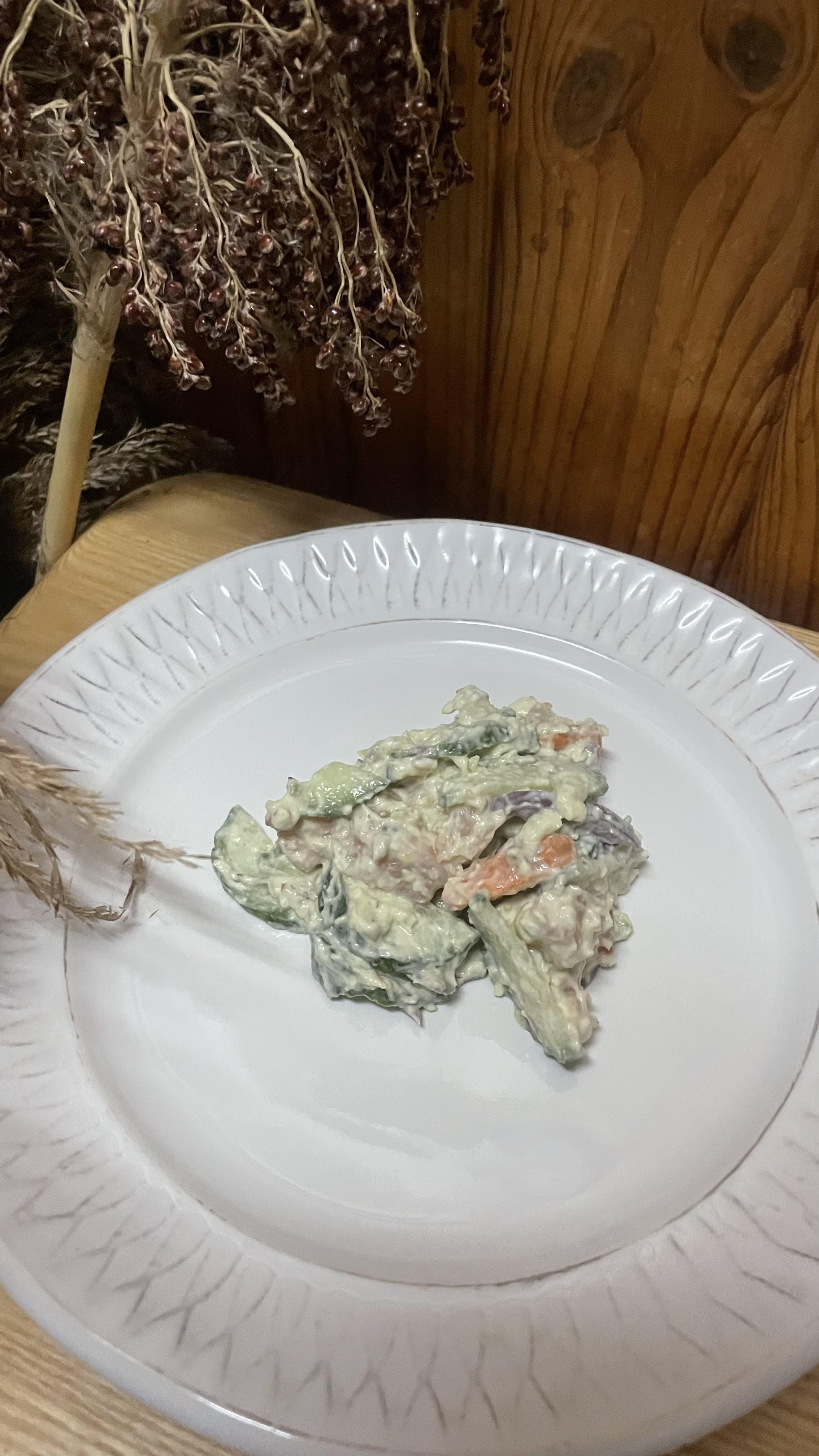 Салат з креветкама та авокадо