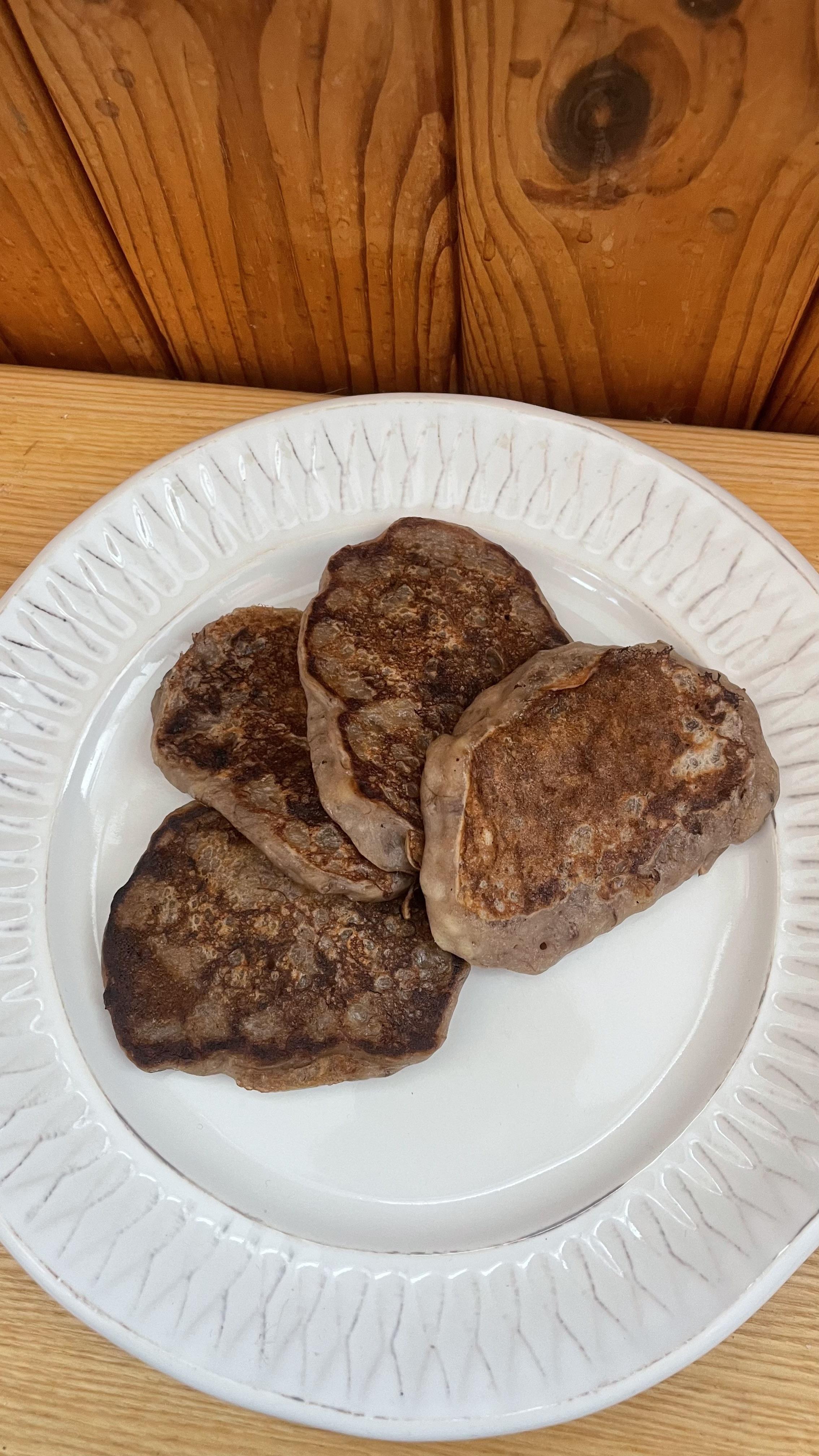 Бананові оладки з какао