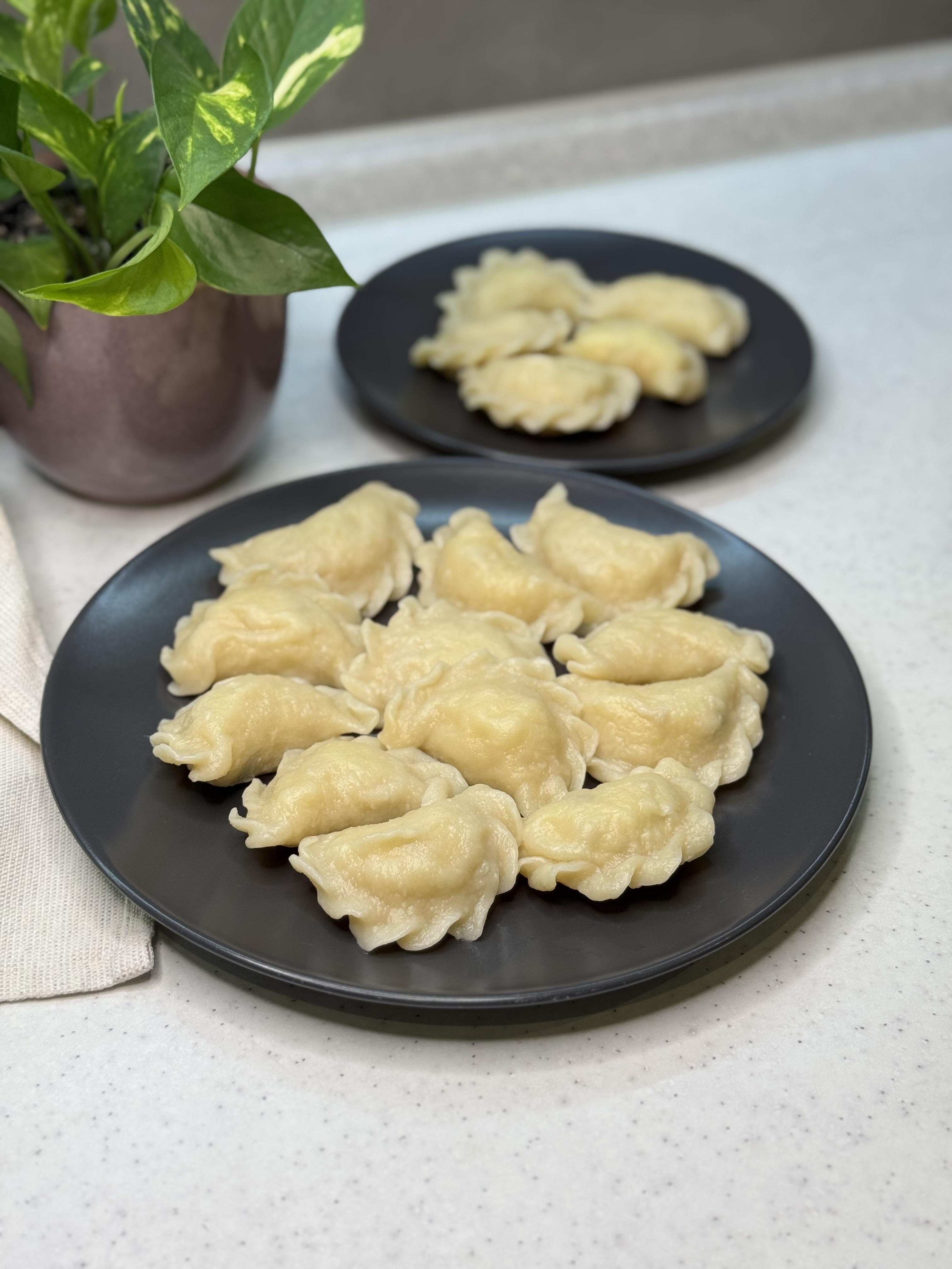 Вареники з картоплею та грибами