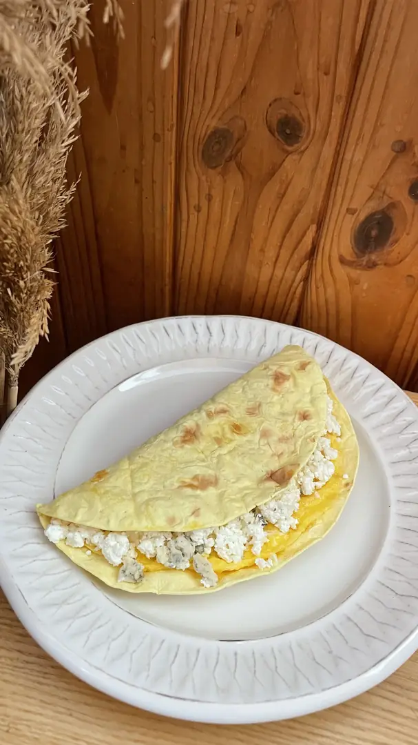 Лаваш з кисломолочним сиром