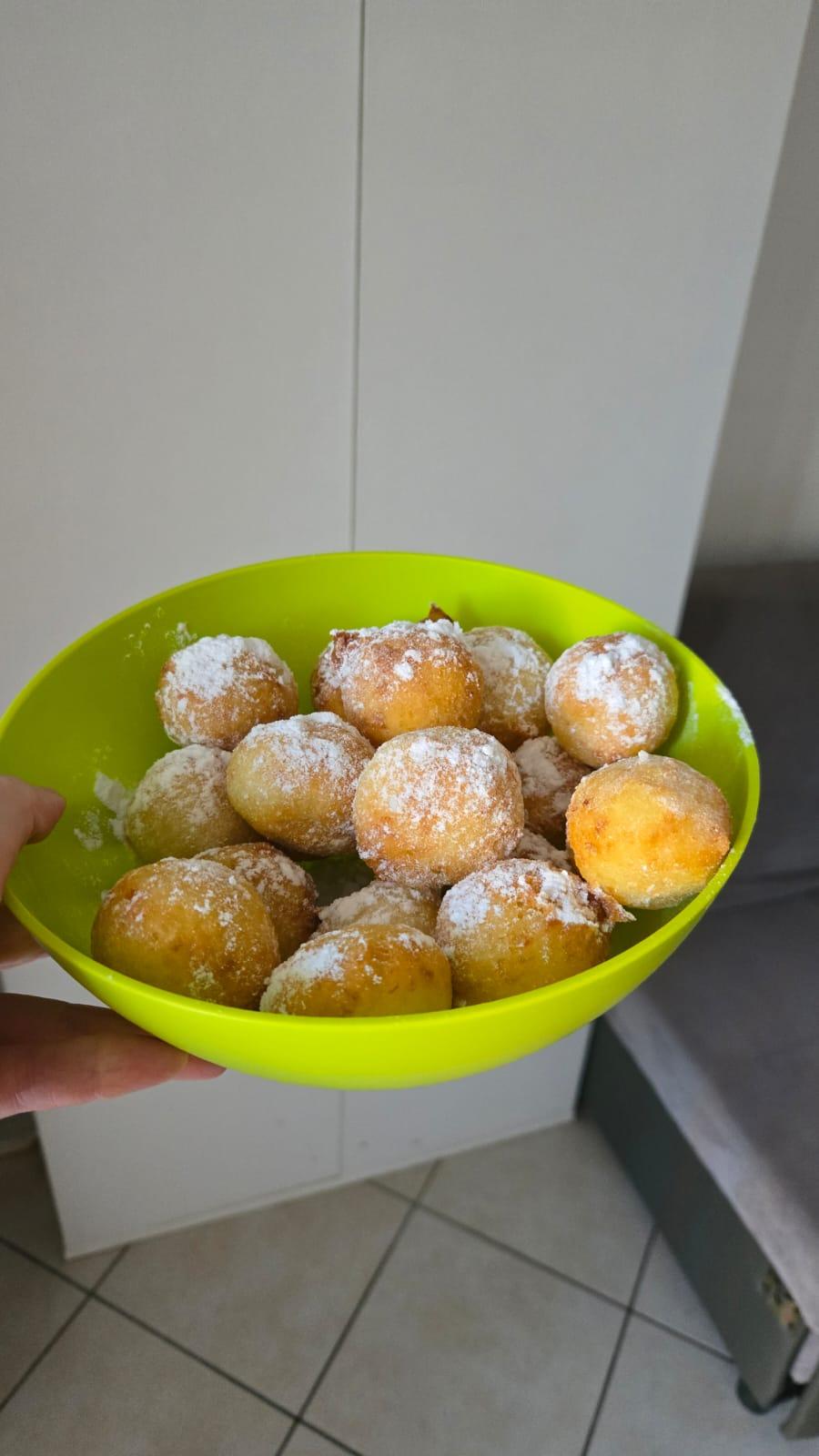 Сирні пончики–кульки
