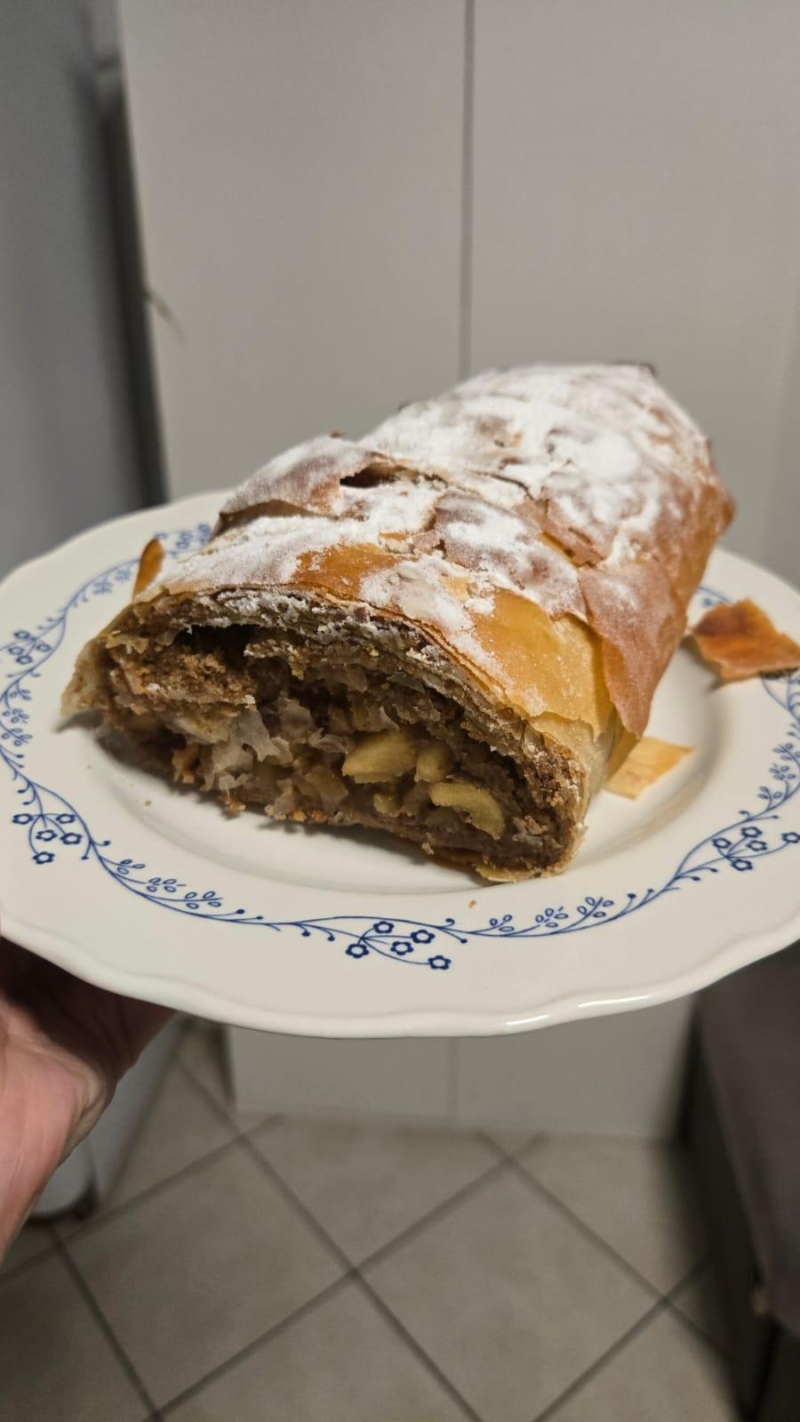 Яблучний штрудель-пахлава