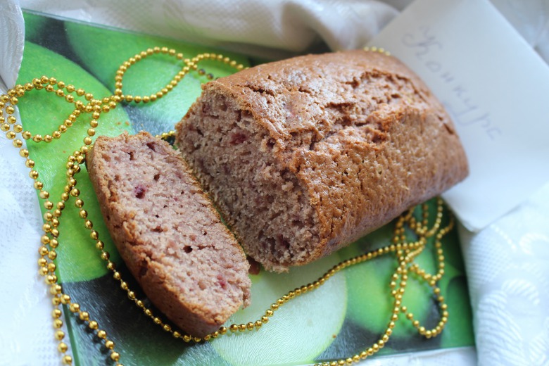 полуничний кекс