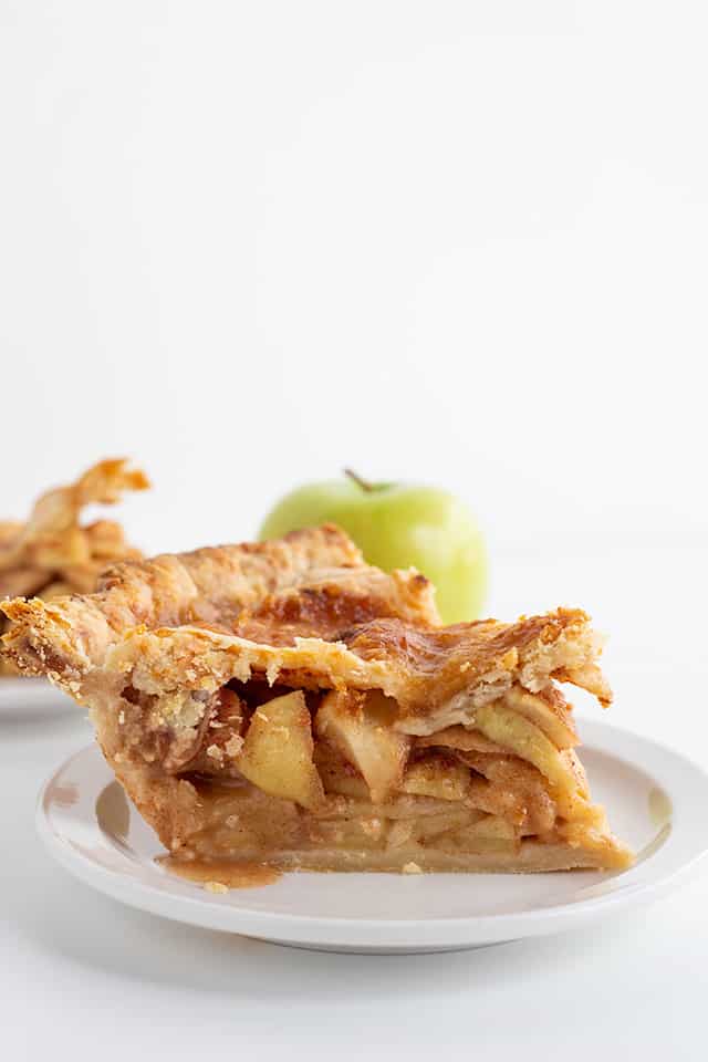 apple pie with cheddar cheese crust