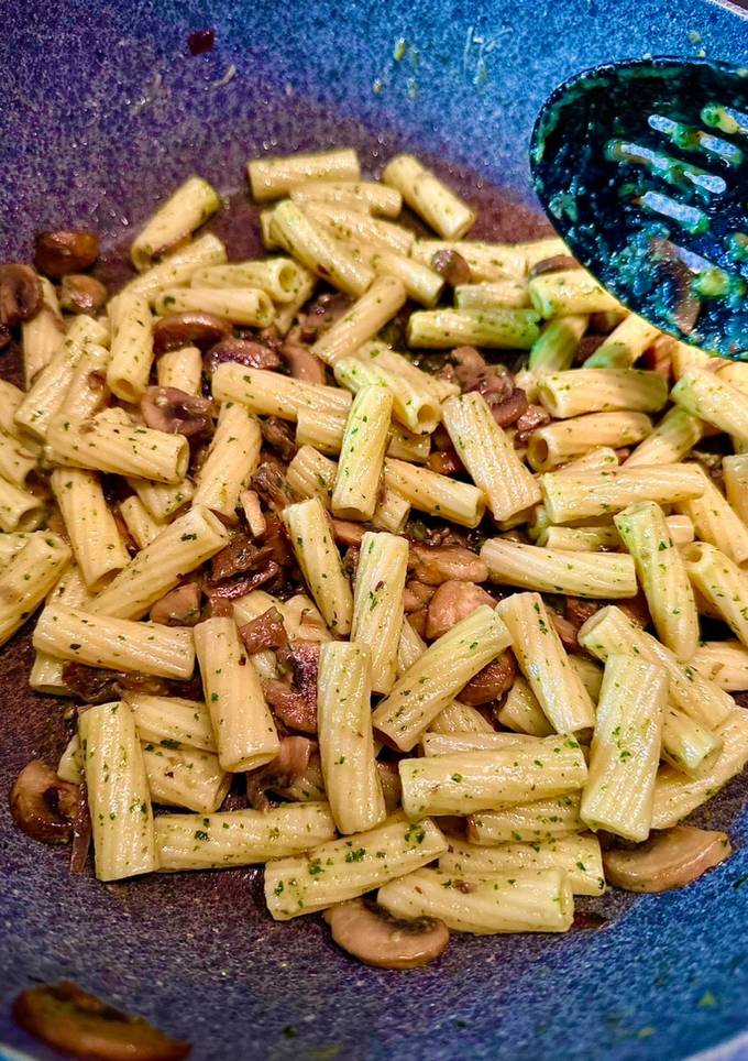 Базиліково-грибна паста🤤