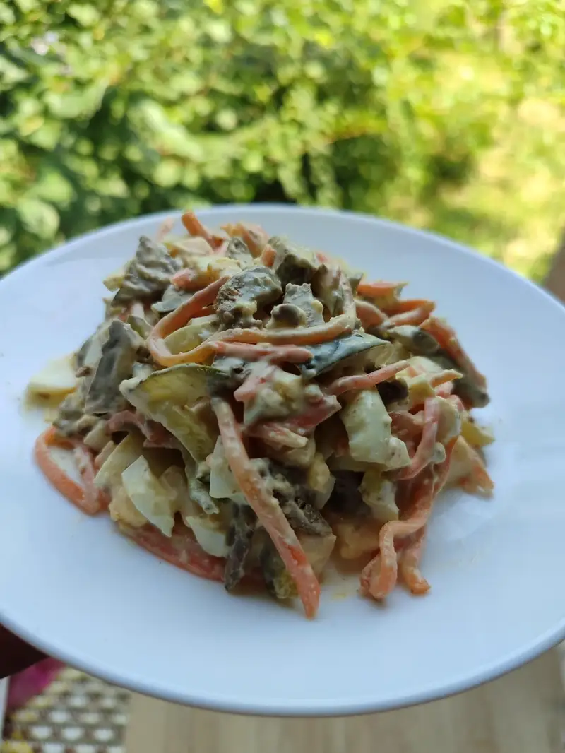 Смачний салат з печінки