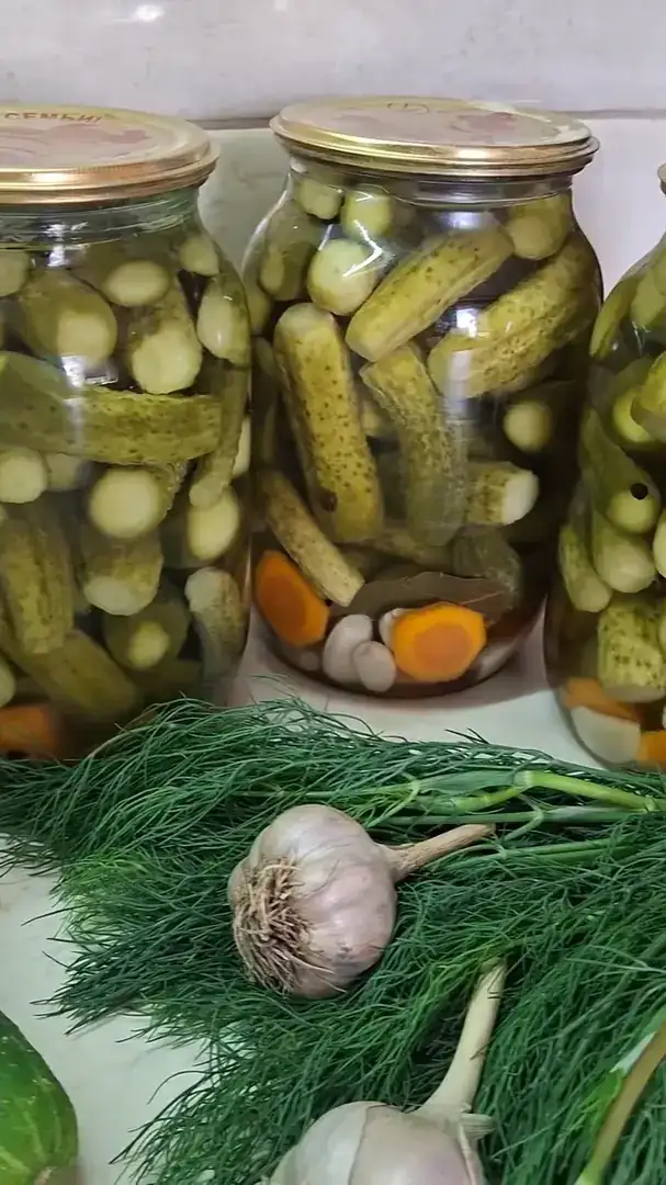 Мариновані огірки "Чумак"