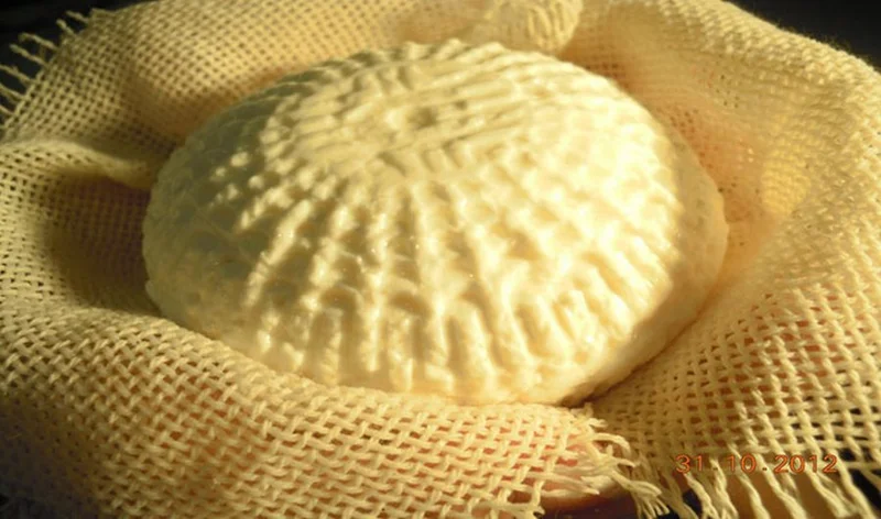 домашній розсільний сир у мультиварці