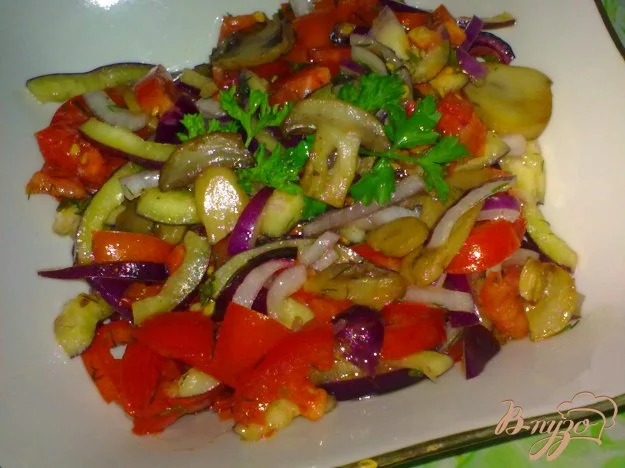 салат з помідорів з грибами. як приготувати з фото