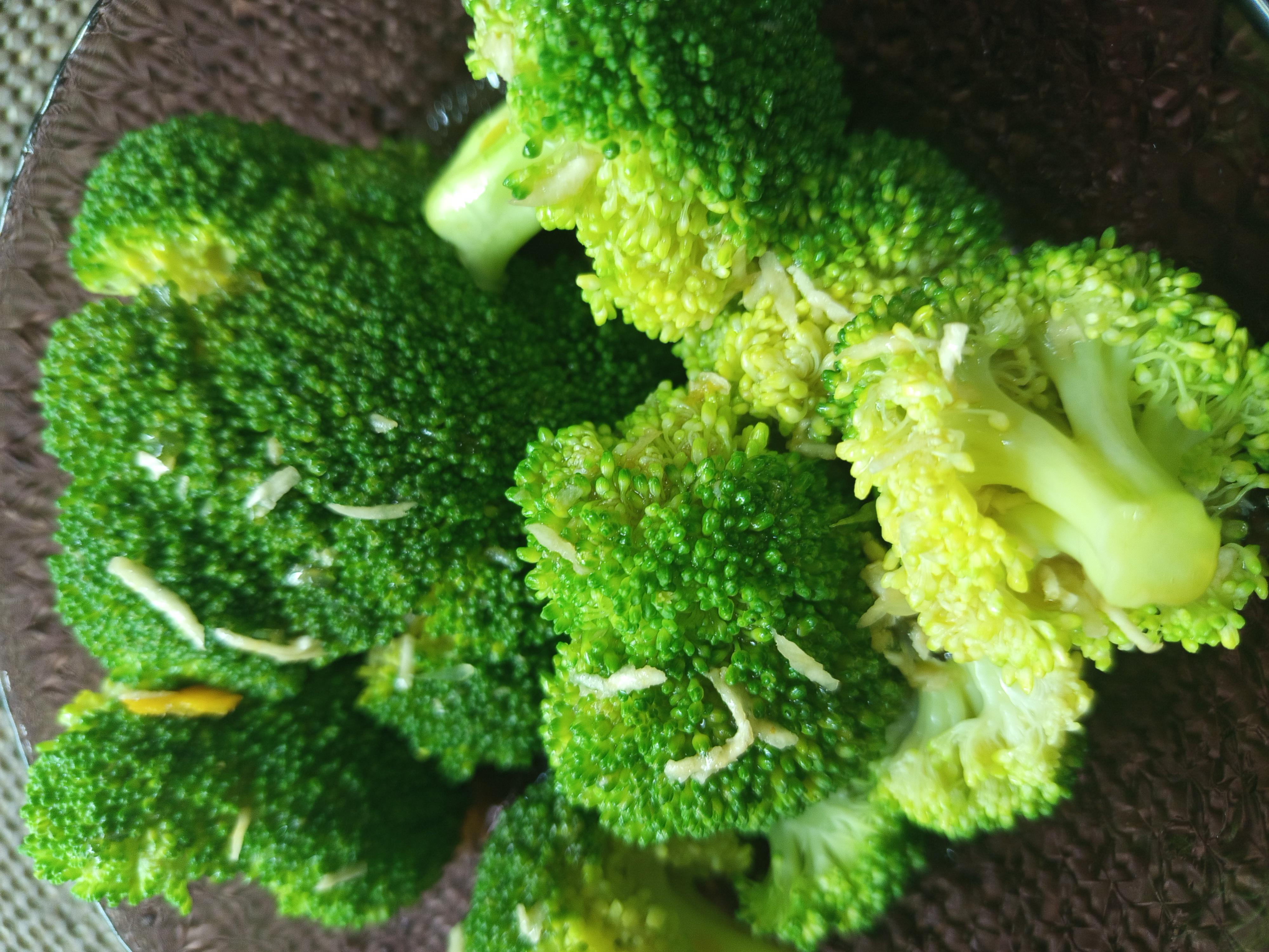 Брокколі в азіатському соусі