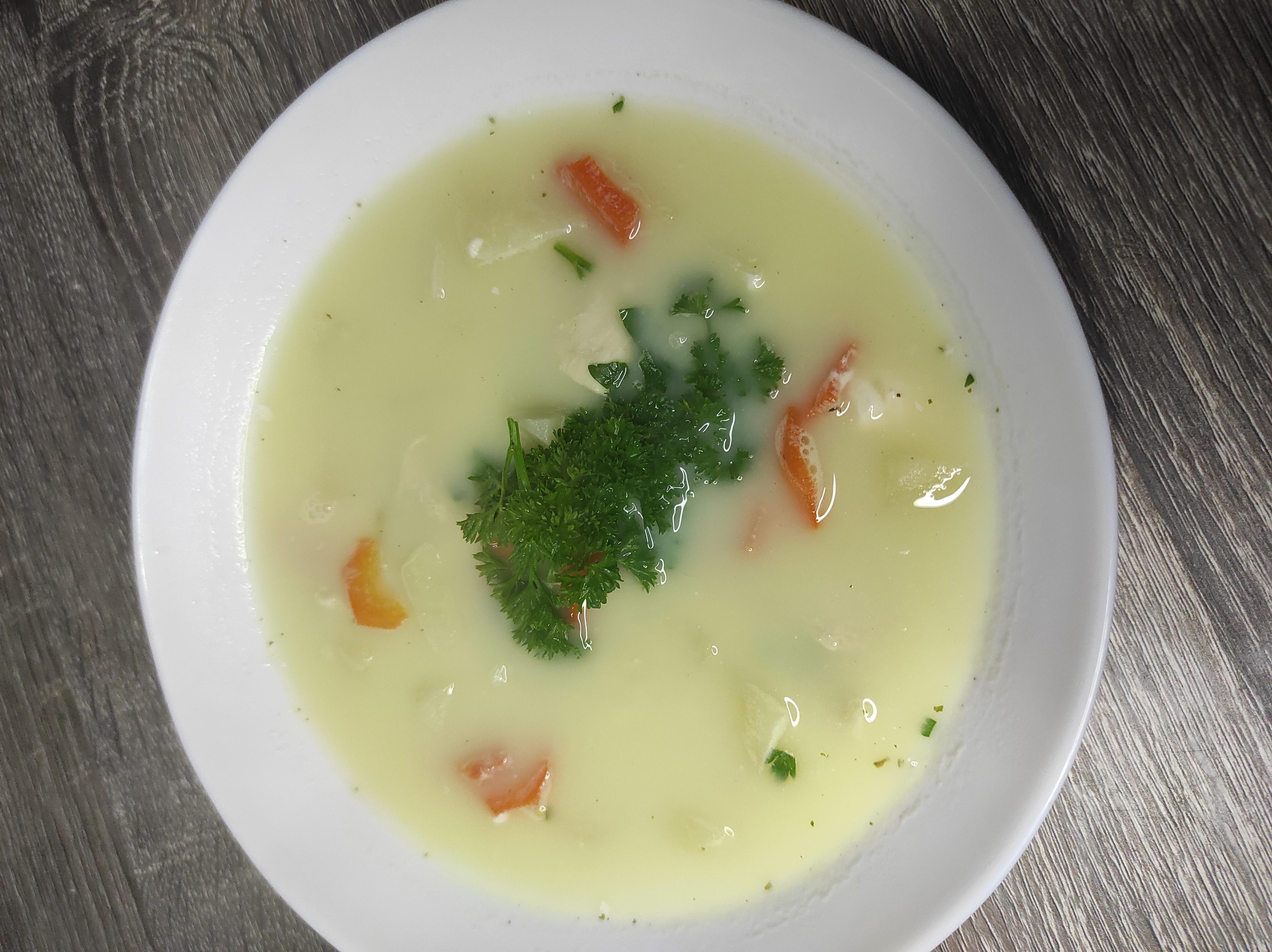 Суп з плавленим сирком та курочкою