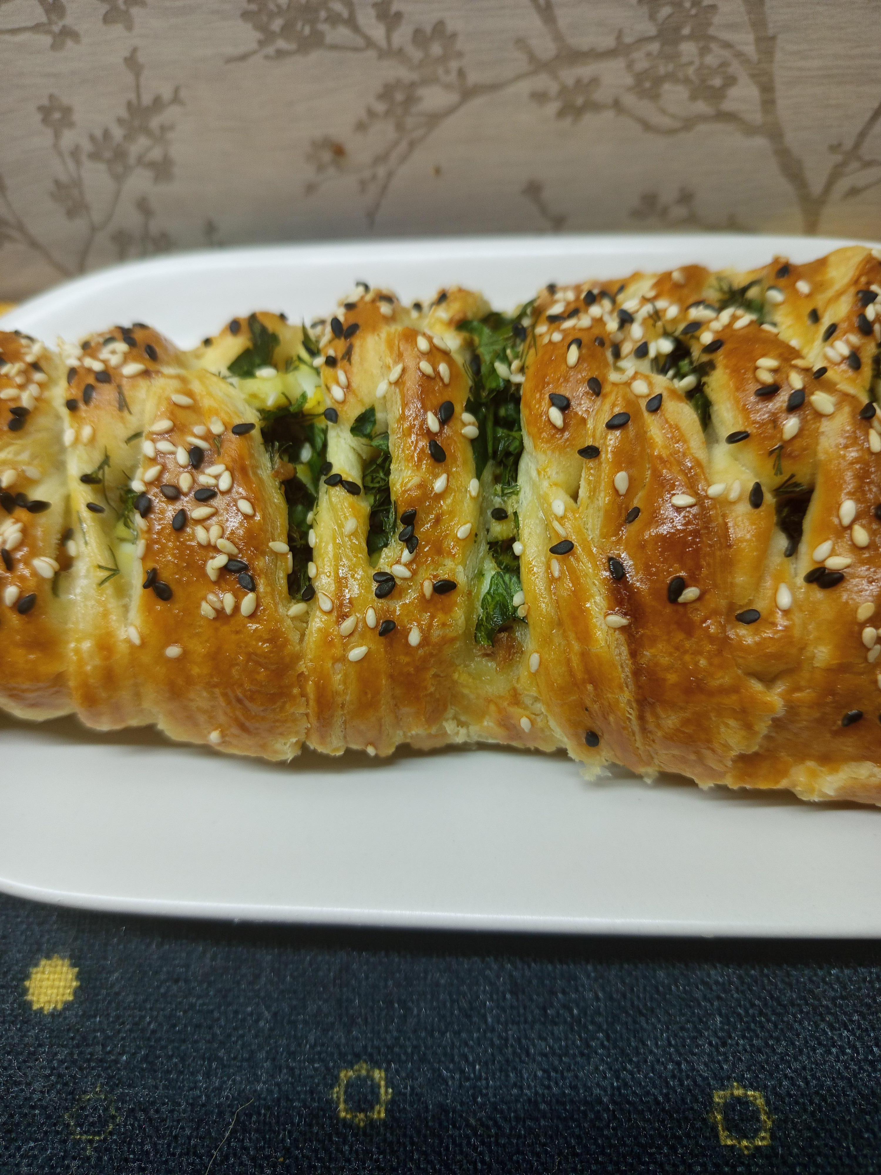 Закусочний пиріг з тунцем