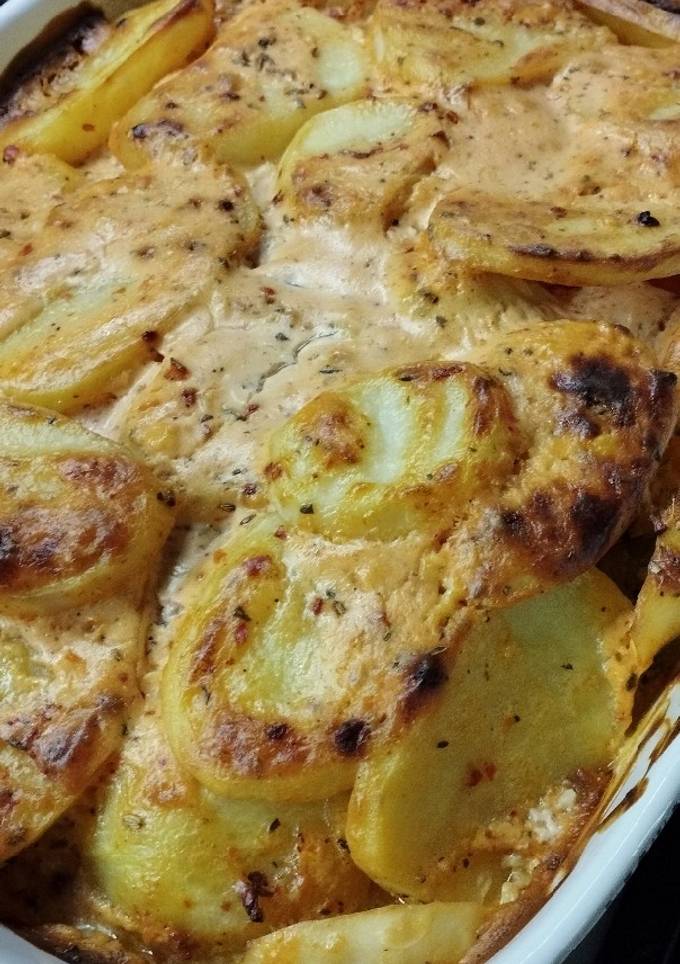 Картопляна запіканка з курячим філе